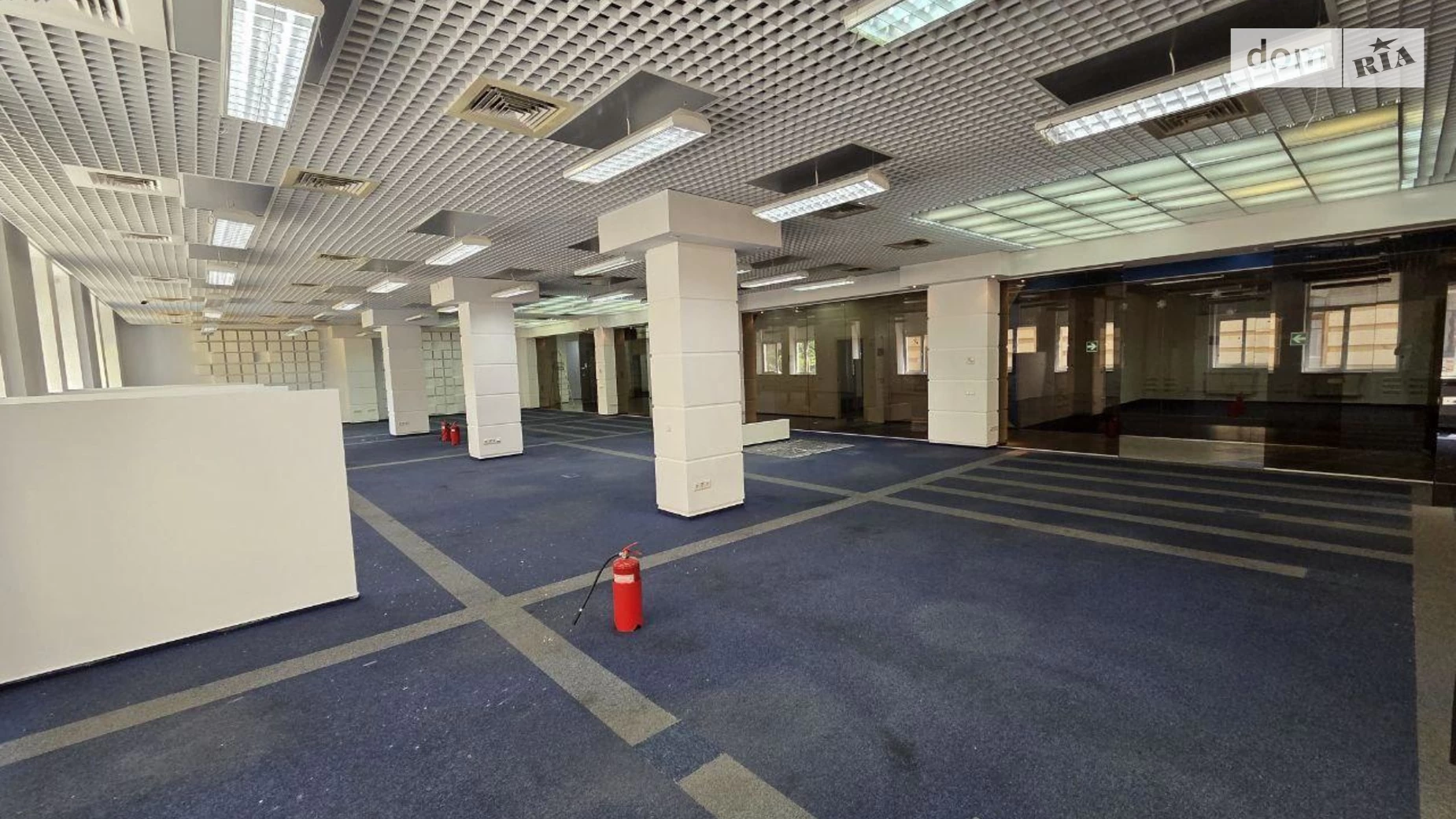 Сдается в аренду офис 800 кв. м в бизнес-центре, цена: 13300 $ - фото 3