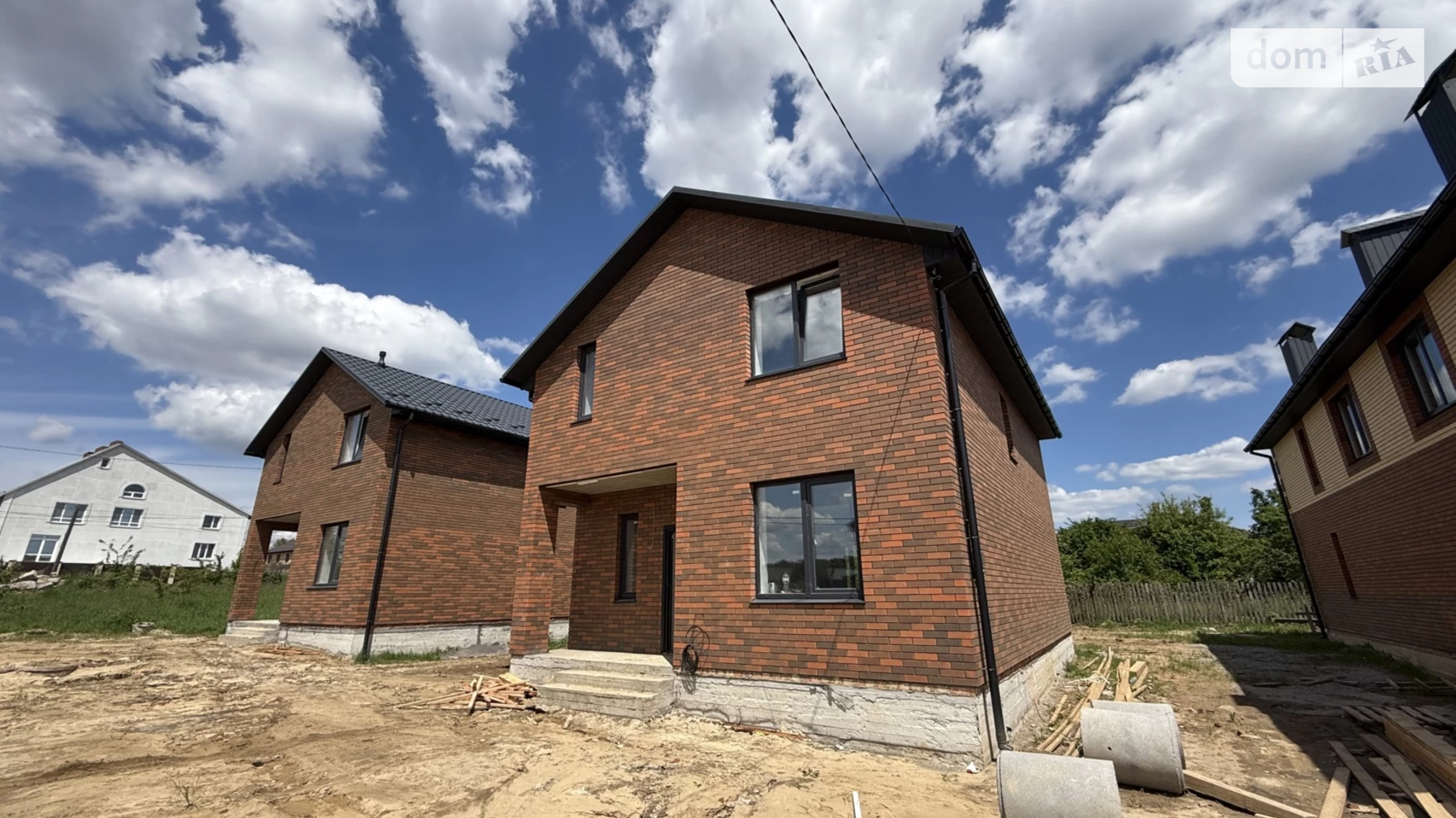 Продается дом на 2 этажа 125 кв. м с балконом, цена: 93000 $ - фото 2