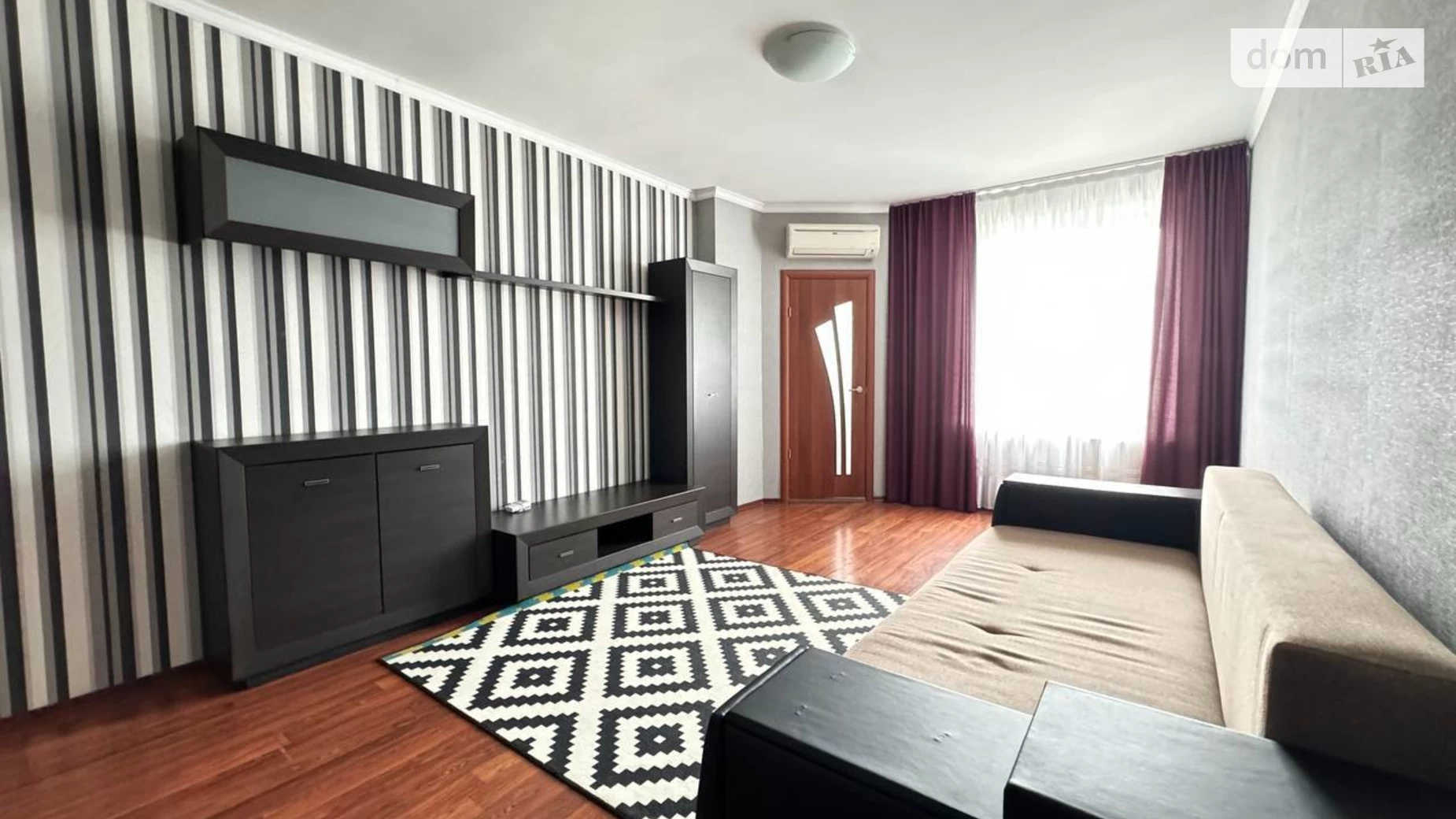 Продается 1-комнатная квартира 54.1 кв. м в Ивано-Франковске, цена: 56000 $ - фото 2
