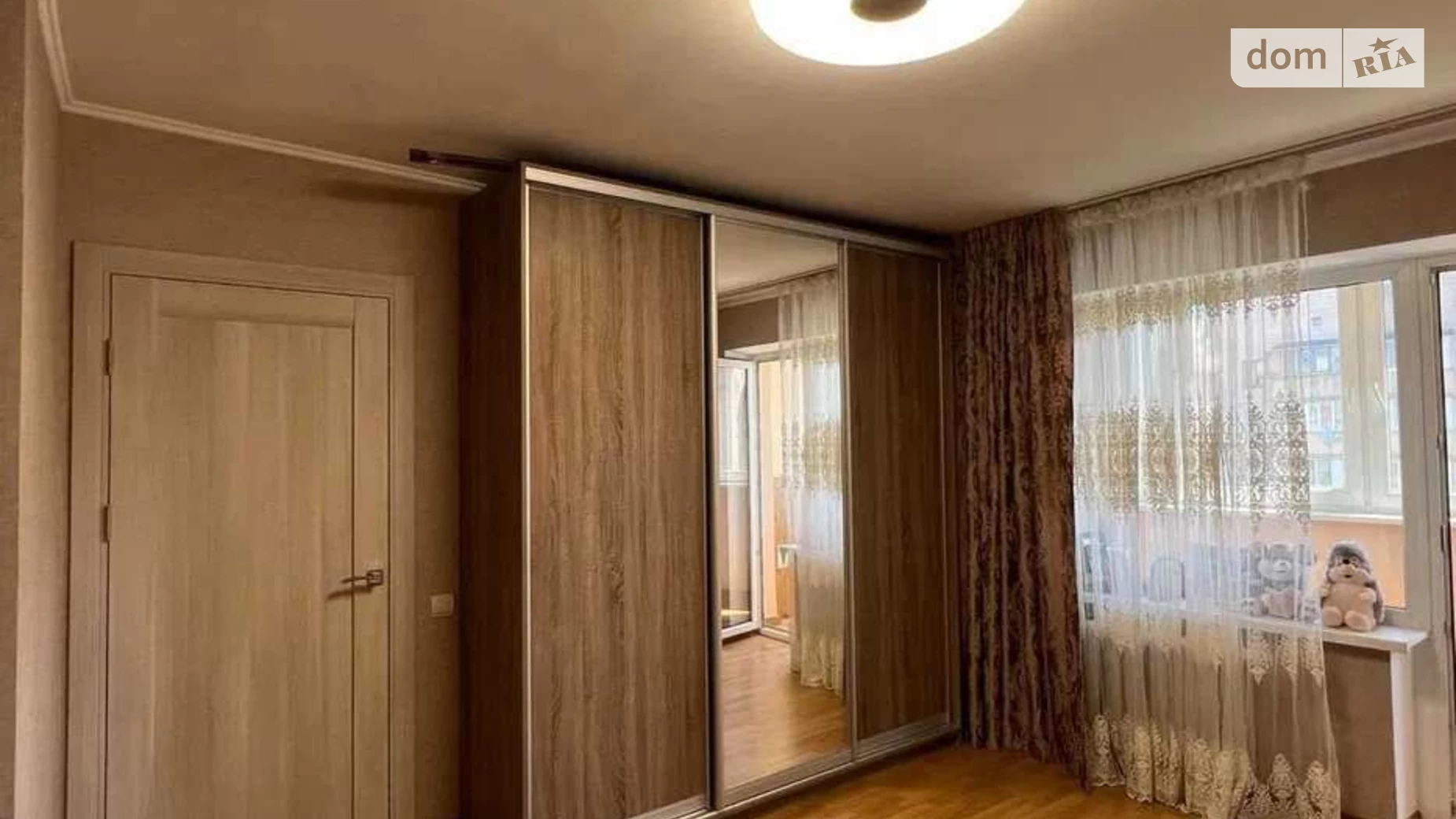 Продается 1-комнатная квартира 35 кв. м в Киеве, ул. Симиренко, 24А - фото 2