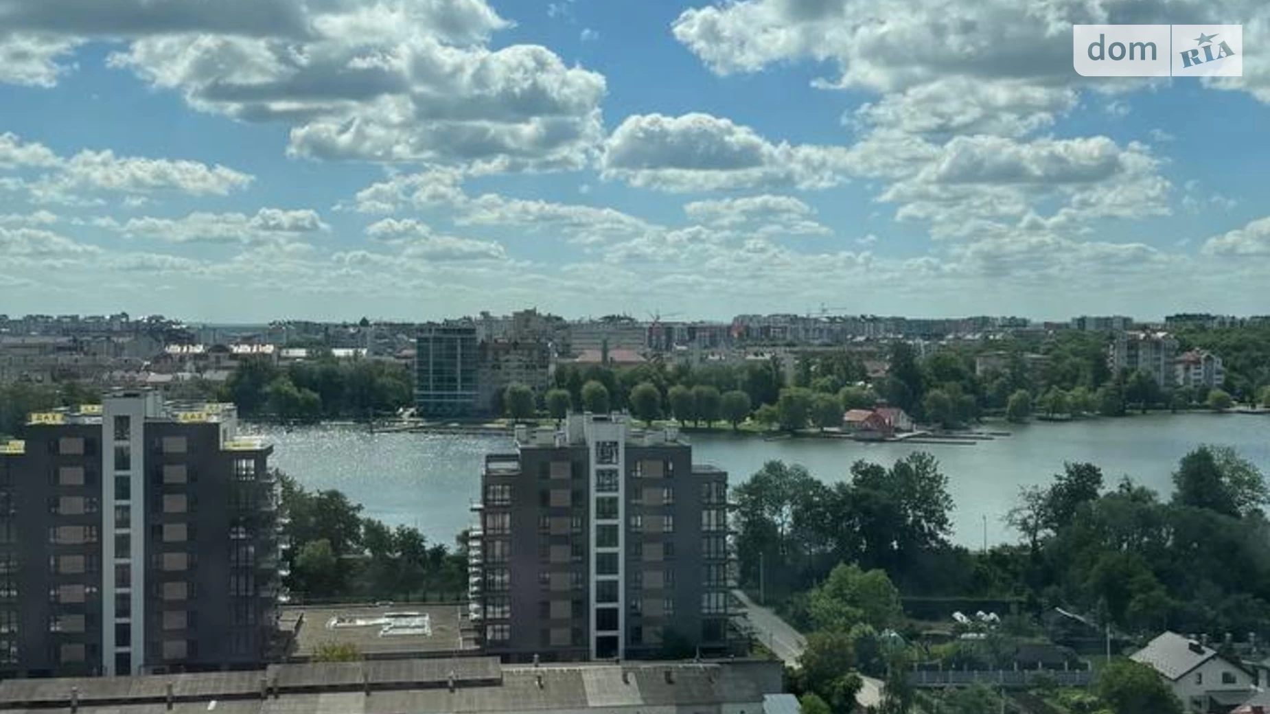 Продается 2-комнатная квартира 75.3 кв. м в Ивано-Франковске, ул. Ленкавского, 34 корпус 3 - фото 2
