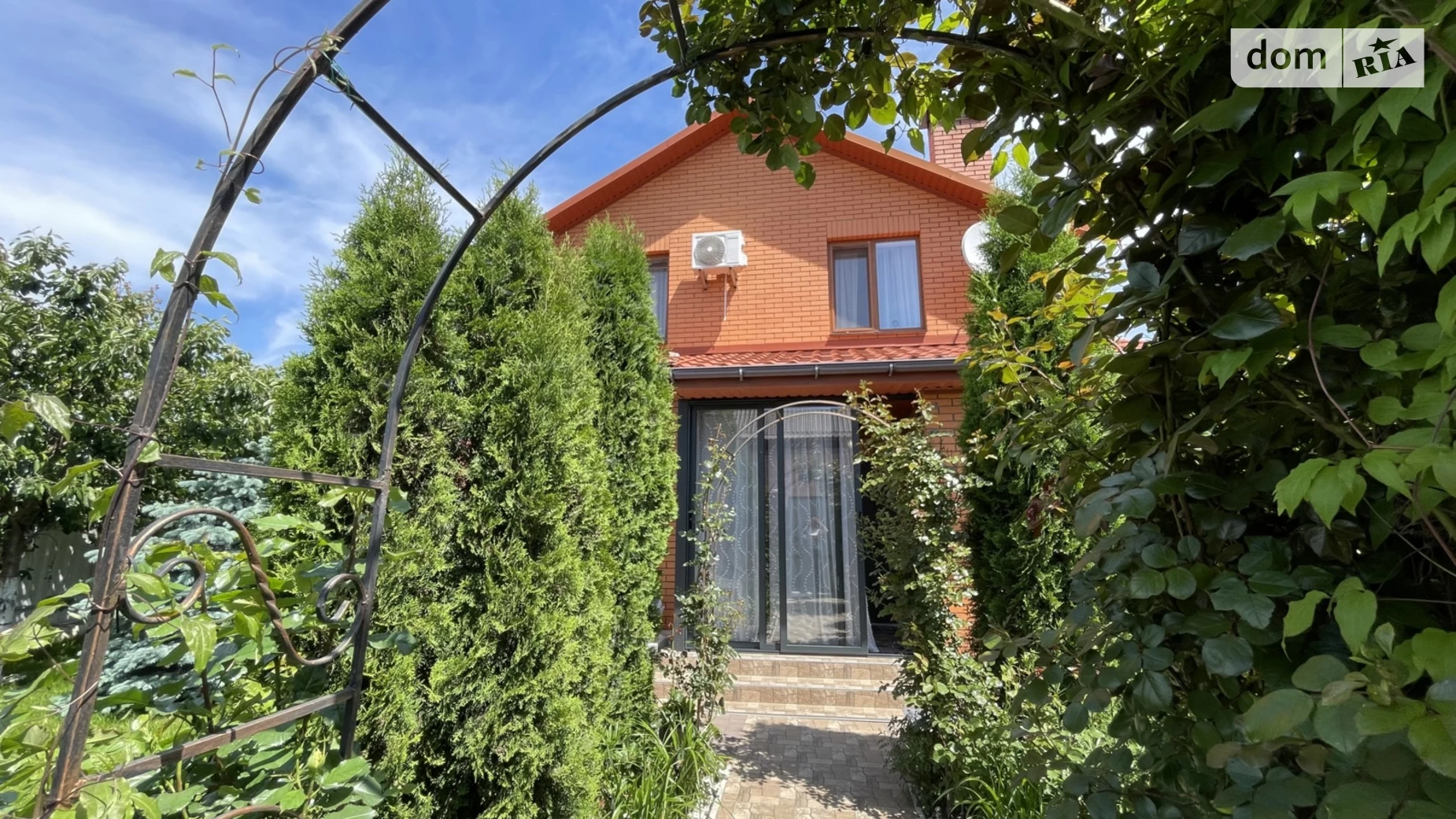 Продается дом на 2 этажа 113 кв. м с верандой, цена: 225000 $ - фото 2
