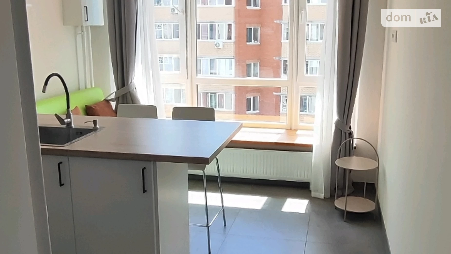 Продается 1-комнатная квартира 47 кв. м в Ирпене, ул. Николая Сингаевского(Новооскольская), 6Д - фото 3