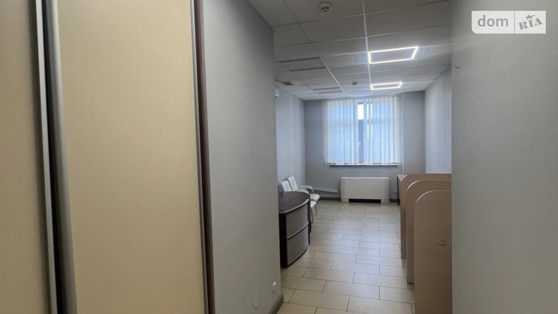 Сдается в аренду офис 198 кв. м в бизнес-центре, цена: 1700 $ - фото 3