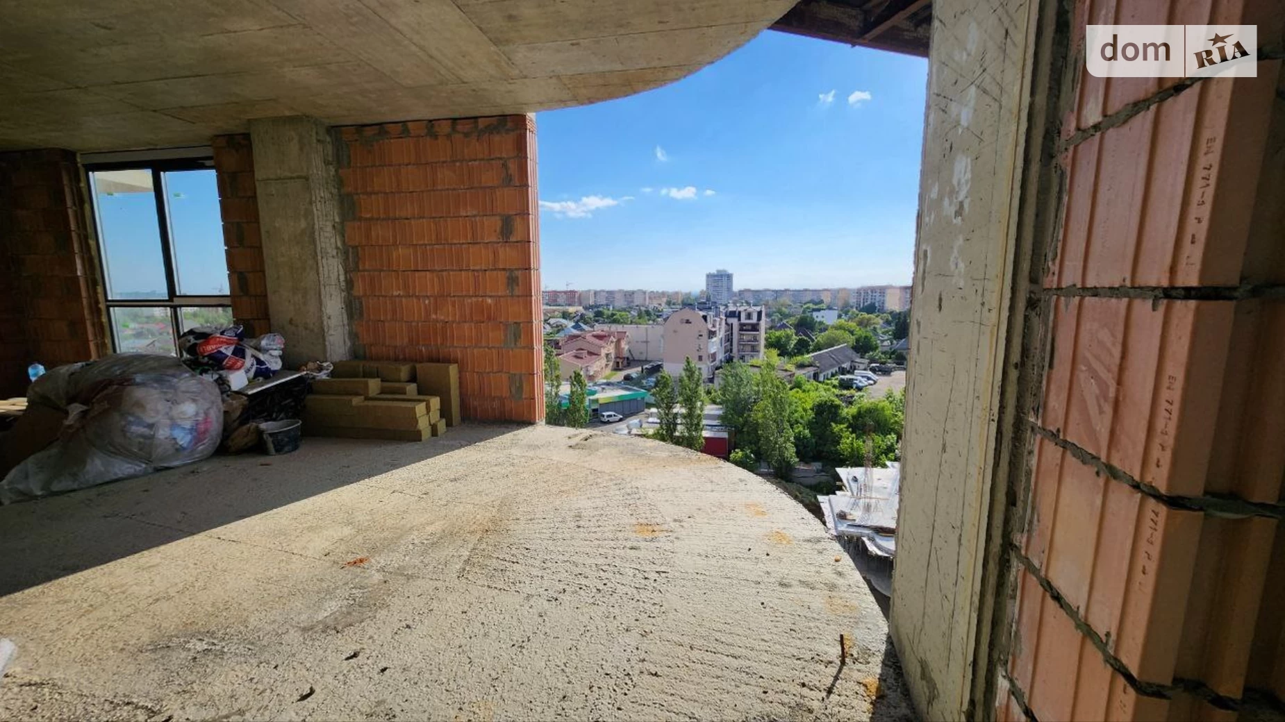 Продается 2-комнатная квартира 59 кв. м в Ужгороде, ул. Грушевского, 4А - фото 2