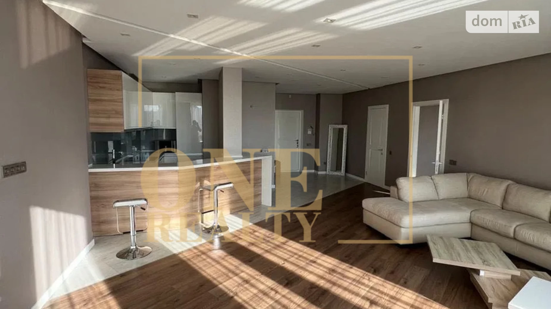 Продается 2-комнатная квартира 84 кв. м в Киеве, просп. Соборности, 30 - фото 2