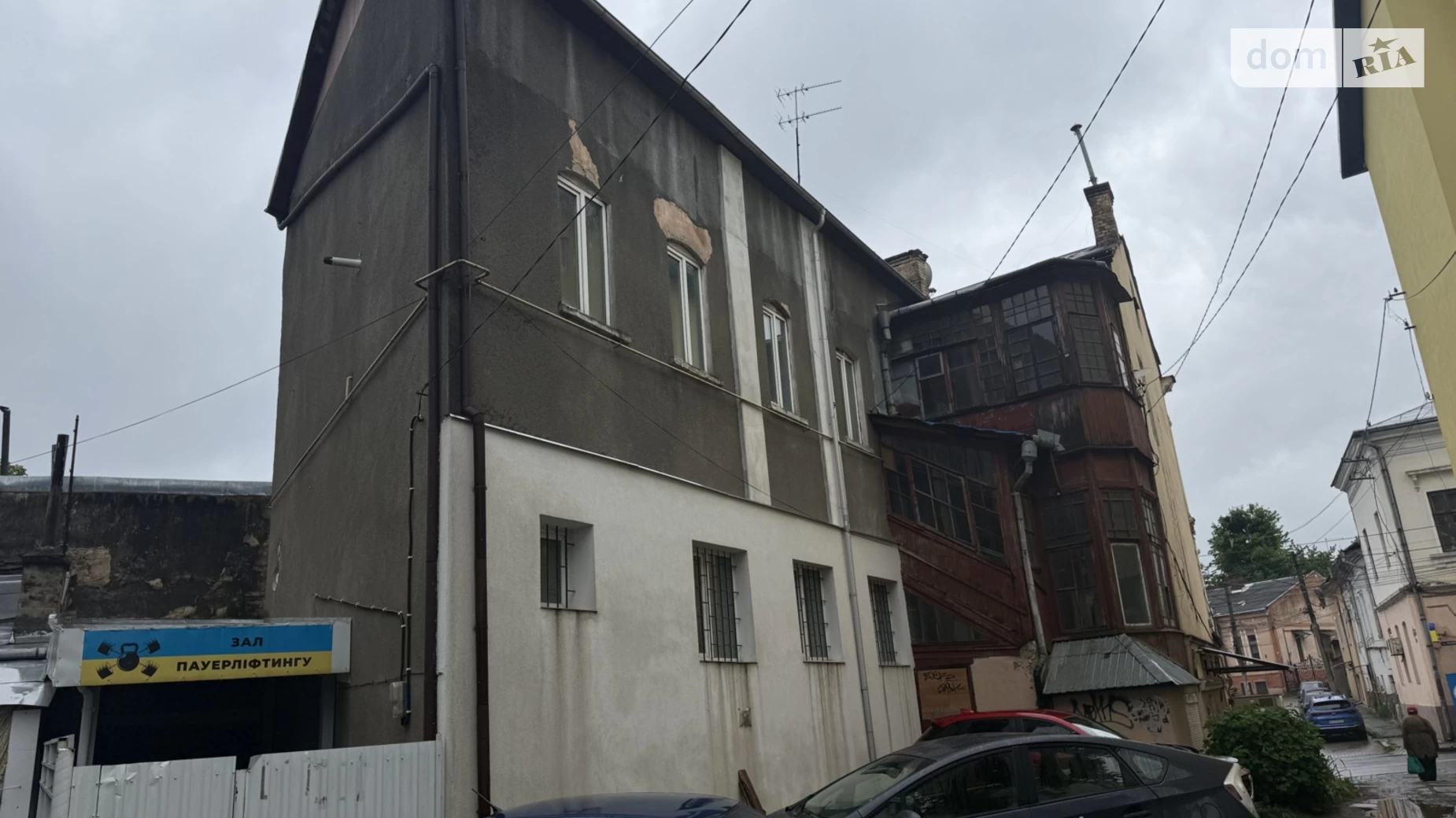 Продається 3-кімнатна квартира 139 кв. м у Чернівцях, вул. Руська - фото 3
