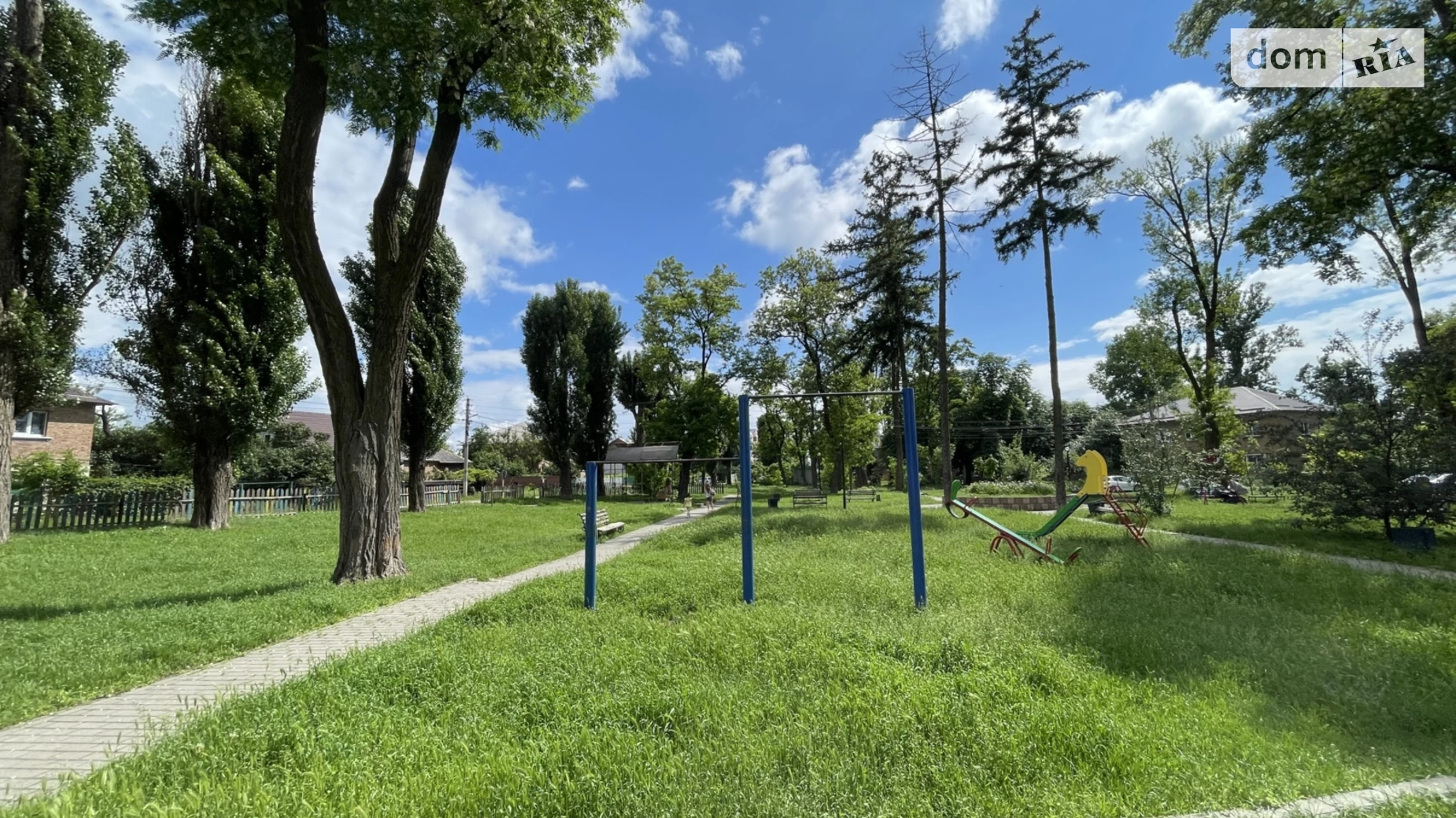 Продается 2-комнатная квартира 63.8 кв. м в Гостомеле, цена: 40000 $ - фото 2