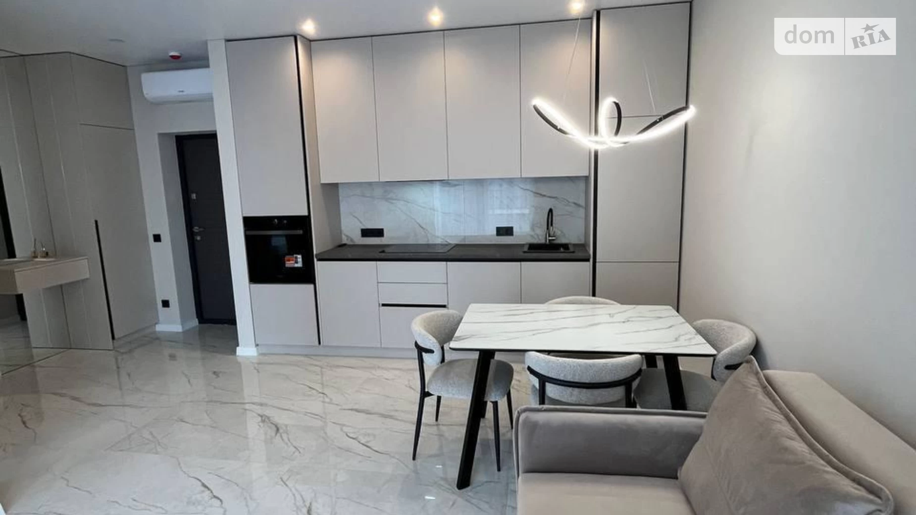 Продается 1-комнатная квартира 43 кв. м в Ужгороде, цена: 89000 $ - фото 4
