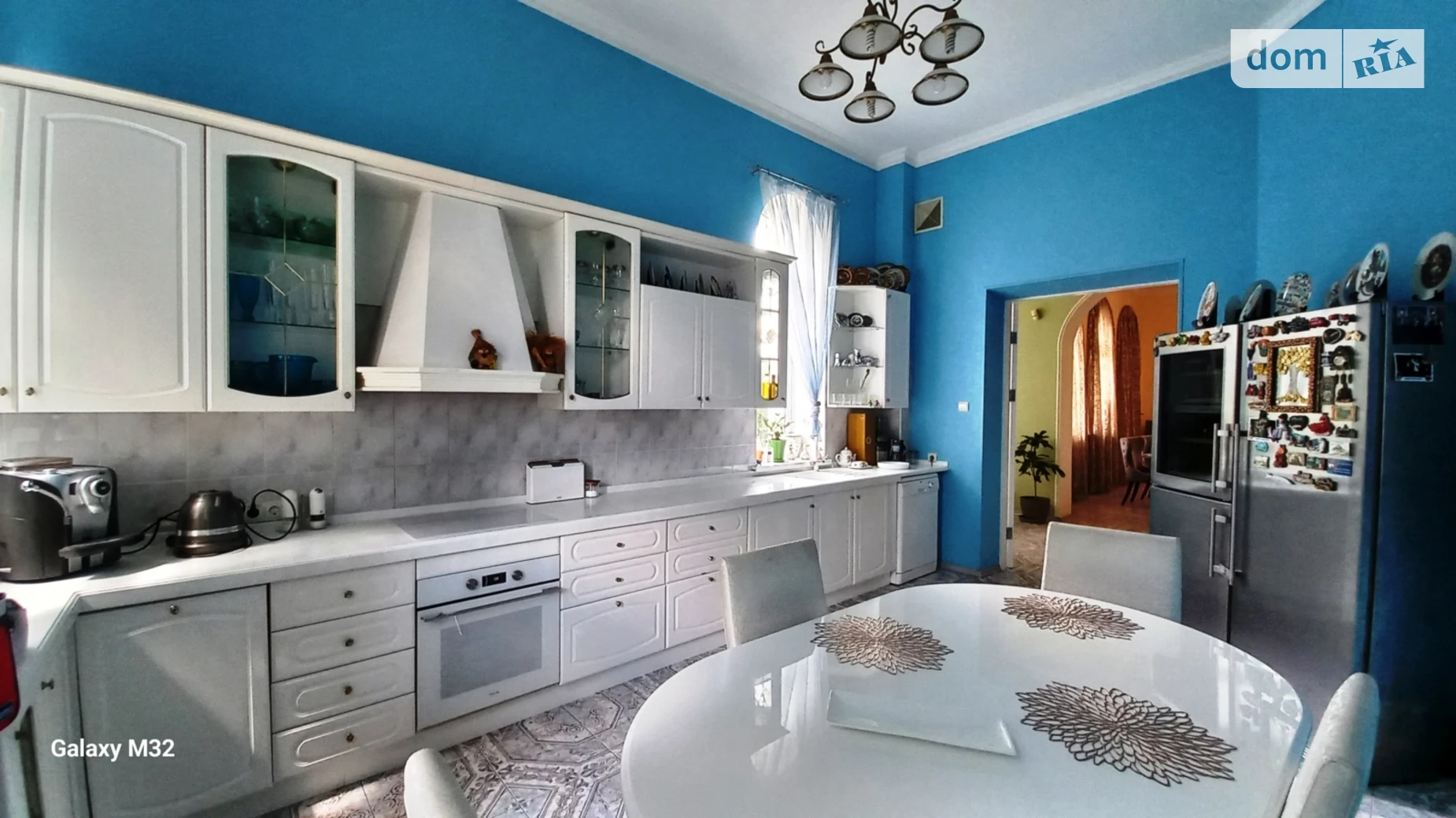 Продается дом на 3 этажа 525.9 кв. м с верандой, цена: 220000 $ - фото 3