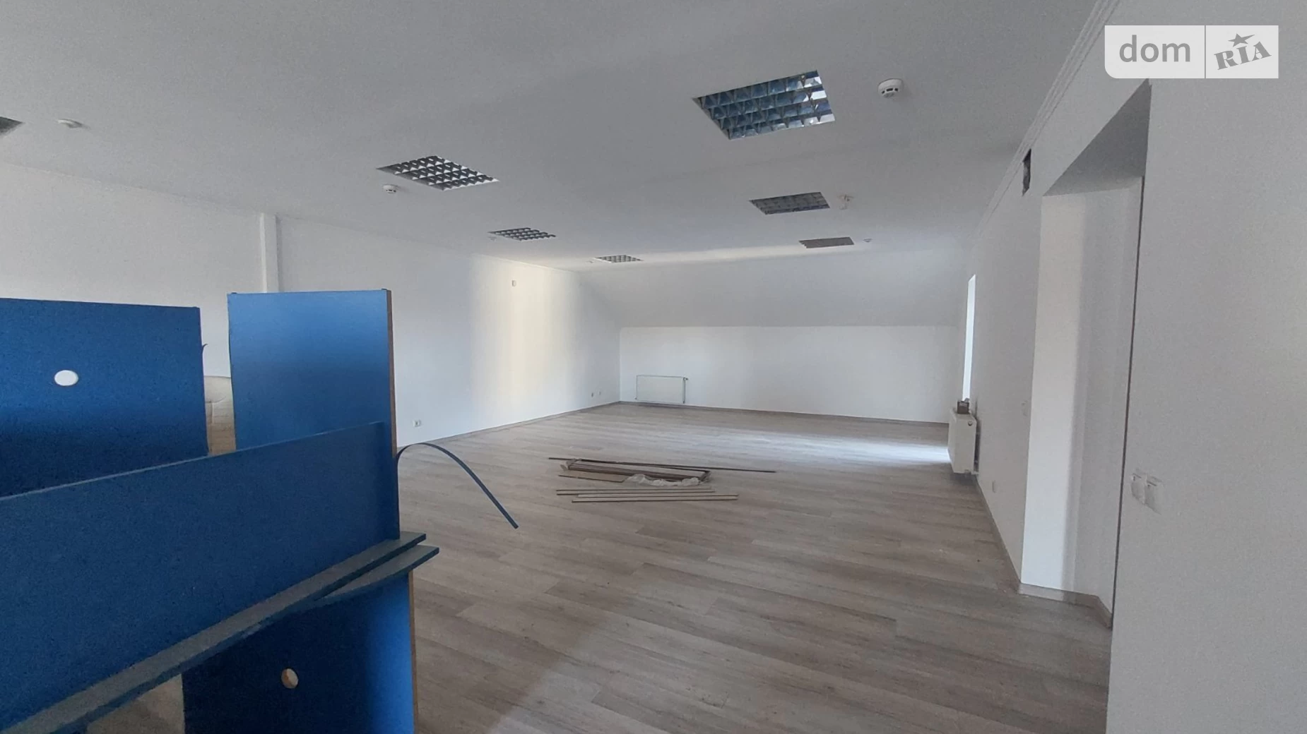 Сдается в аренду офис 67.5 кв. м в бизнес-центре, цена: 10800 грн - фото 4