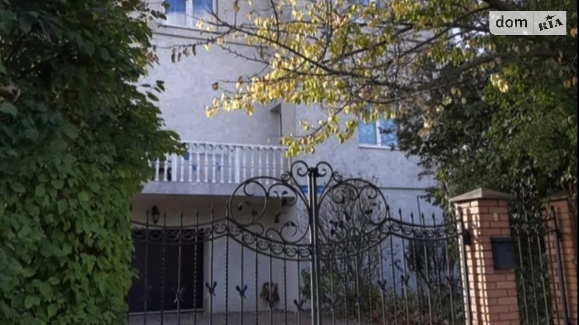 Продается дом на 2 этажа 308.3 кв. м с мансардой, цена: 120000 $ - фото 2
