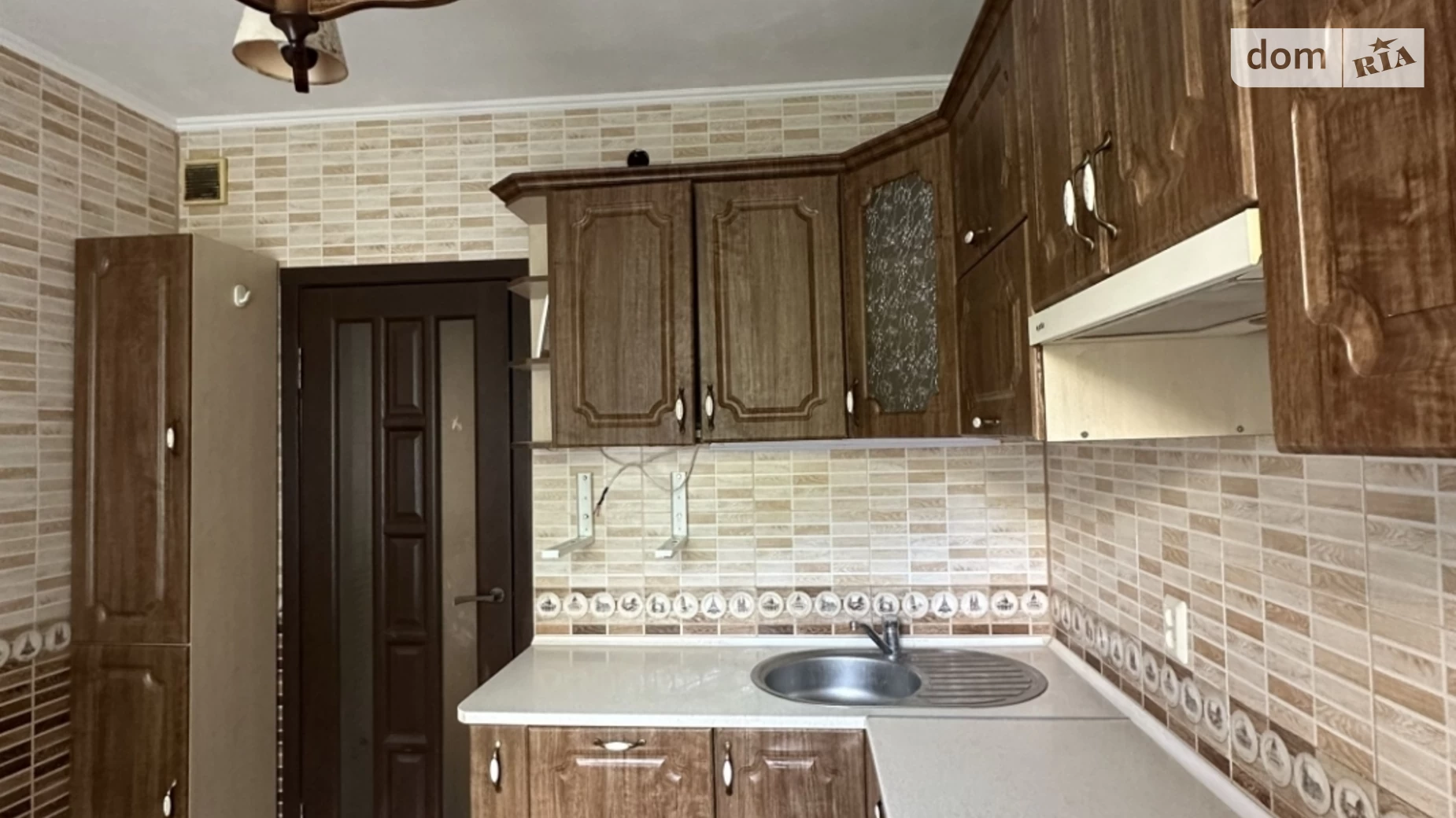 Продается 2-комнатная квартира 49.5 кв. м в Черновцах - фото 3