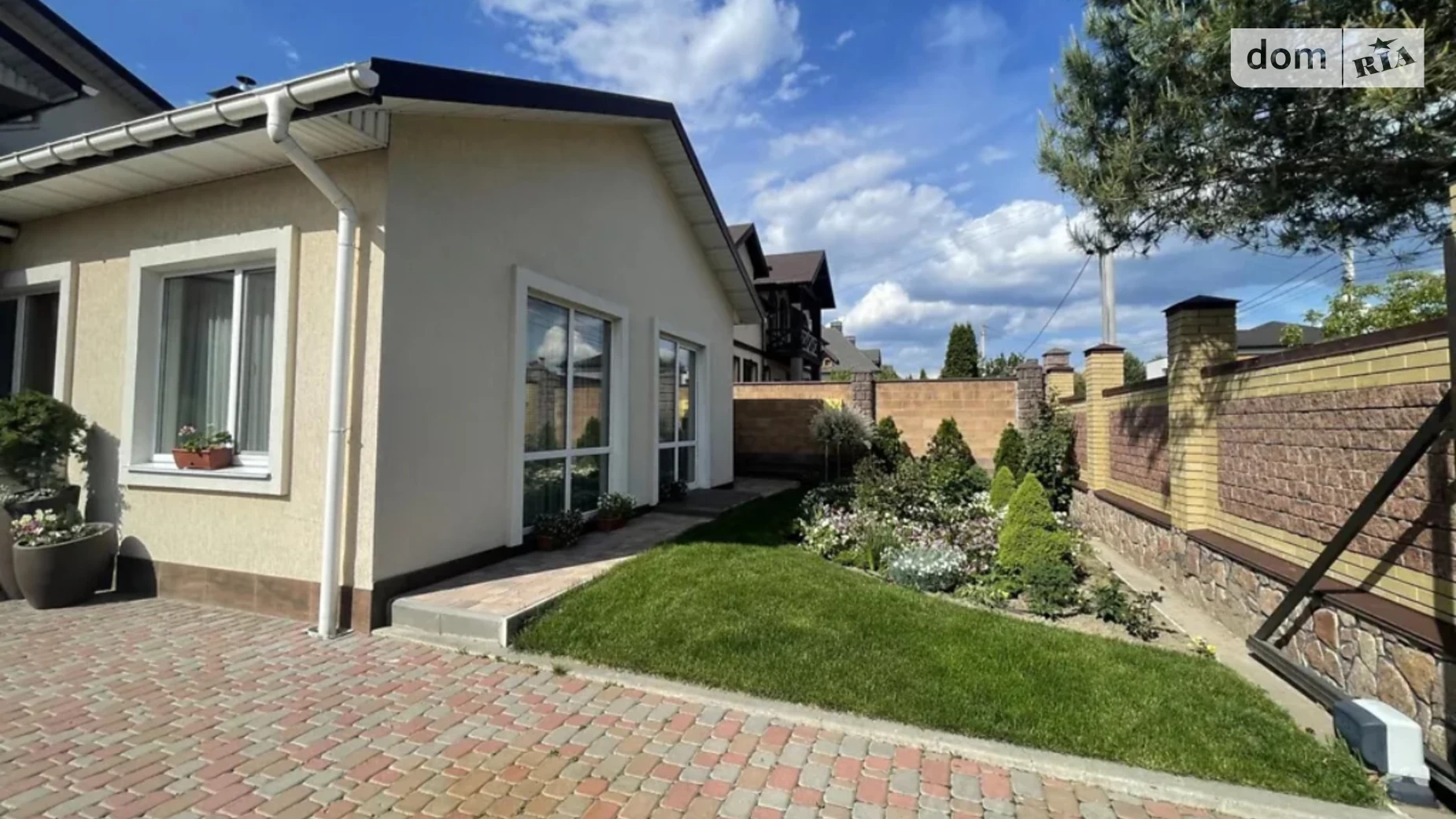 Продается дом на 2 этажа 259 кв. м с подвалом, цена: 325000 $ - фото 3