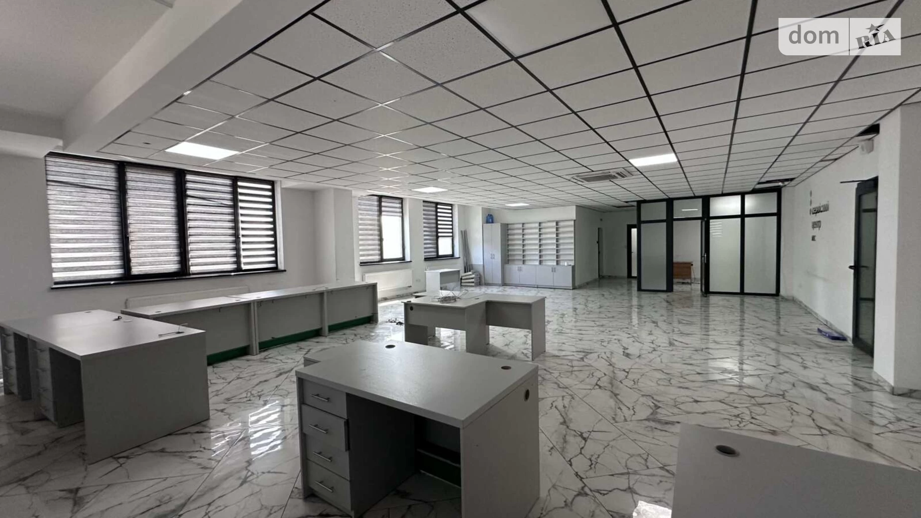 Сдается в аренду офис 220 кв. м в бизнес-центре, цена: 2200 $ - фото 5