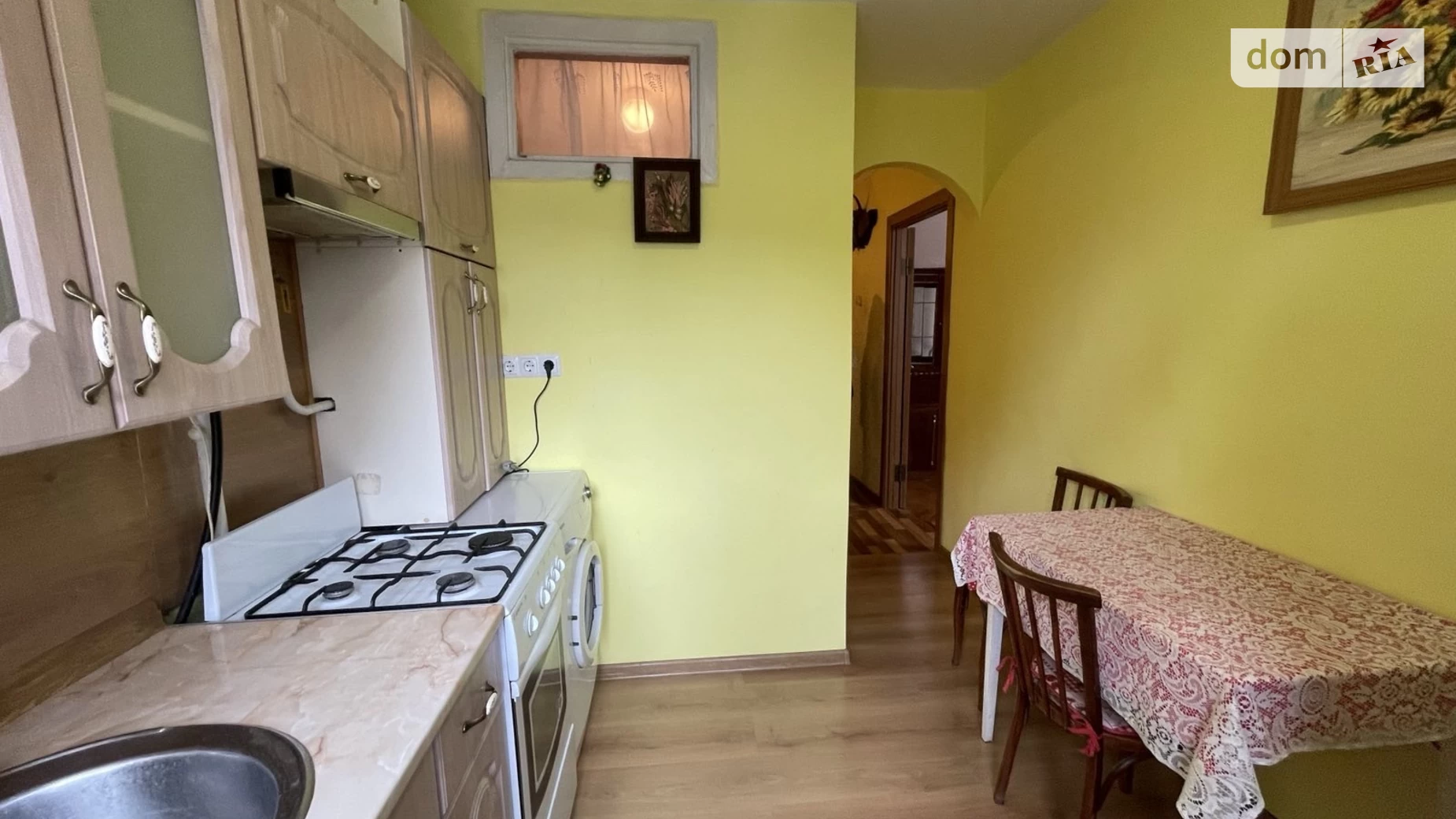 Продається 2-кімнатна квартира 44 кв. м у Ужгороді, просп. Свободи - фото 2