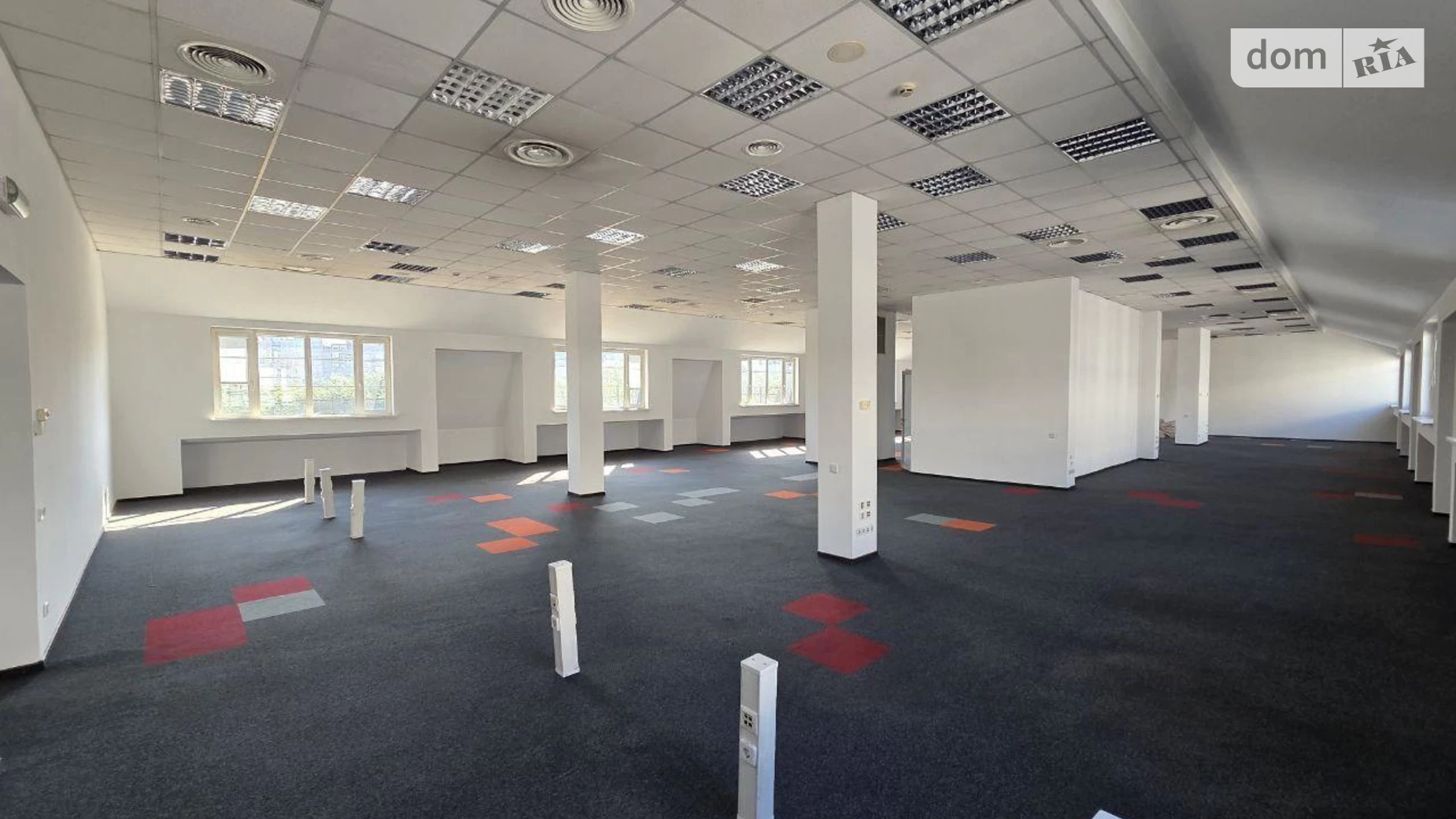 Сдается в аренду офис 500 кв. м в бизнес-центре, цена: 9700 $ - фото 2