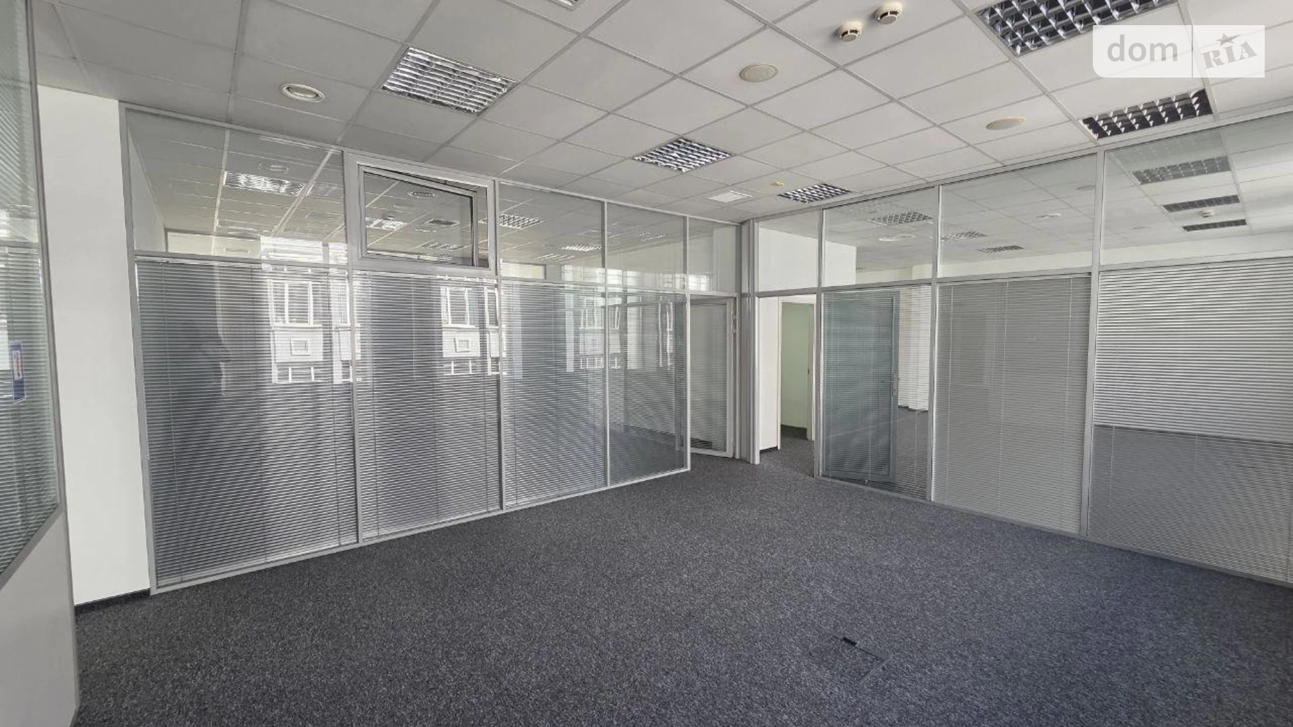 Сдается в аренду офис 330 кв. м в бизнес-центре, цена: 6350 $ - фото 5