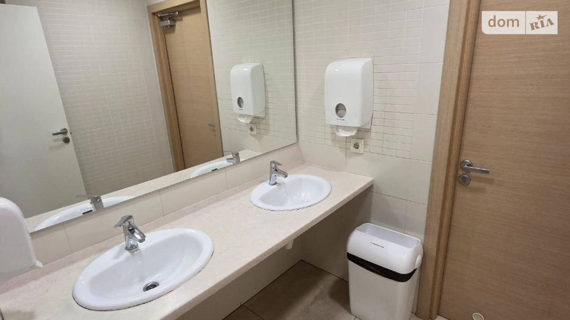 Сдается в аренду офис 470 кв. м в бизнес-центре, цена: 10600 $ - фото 4
