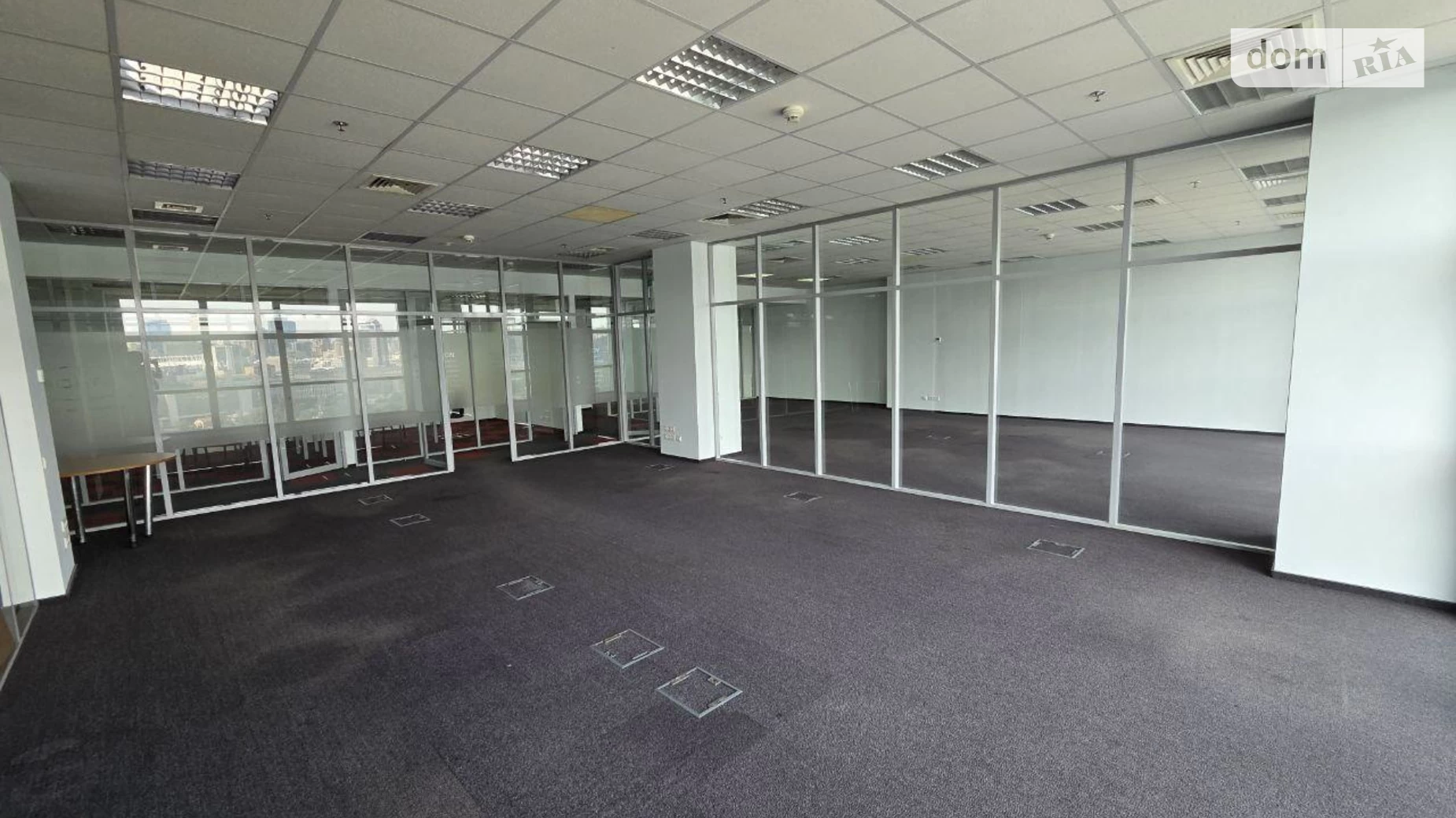 Сдается в аренду офис 470 кв. м в бизнес-центре, цена: 10550 $ - фото 2