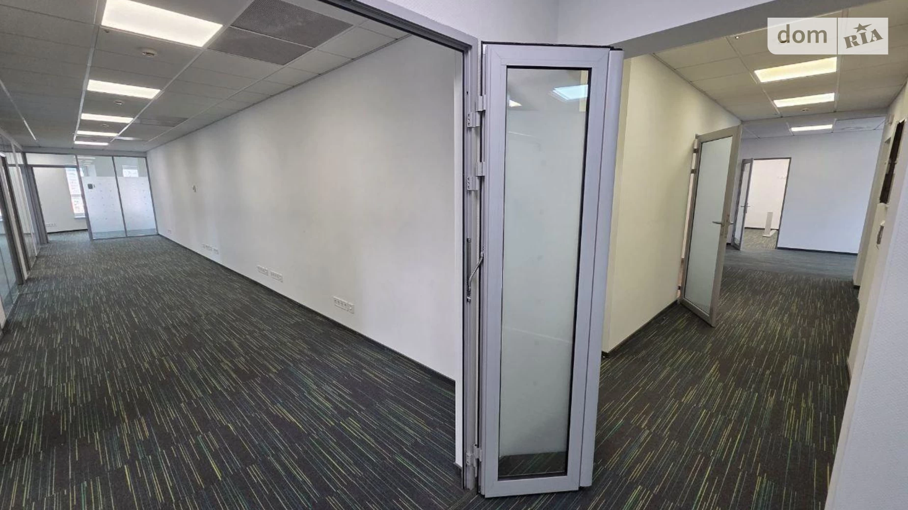 Сдается в аренду офис 350 кв. м в бизнес-центре, цена: 5450 $ - фото 3