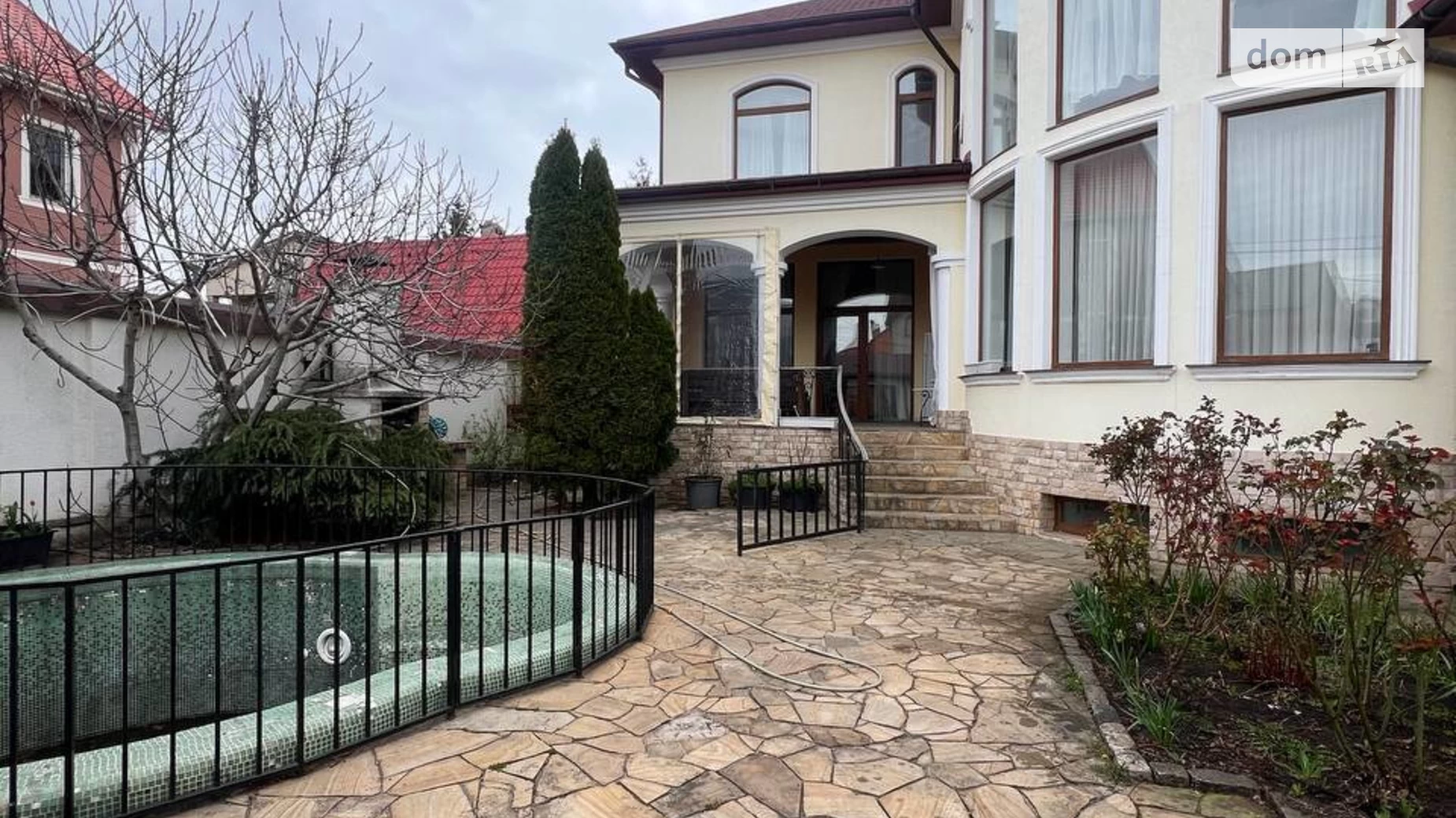 Продается дом на 2 этажа 458.2 кв. м с бассейном, цена: 340000 $ - фото 2