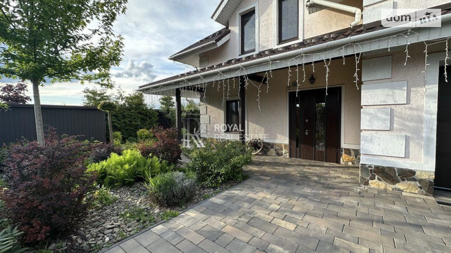 Продается дом на 2 этажа 228.2 кв. м с верандой, цена: 330000 $ - фото 2