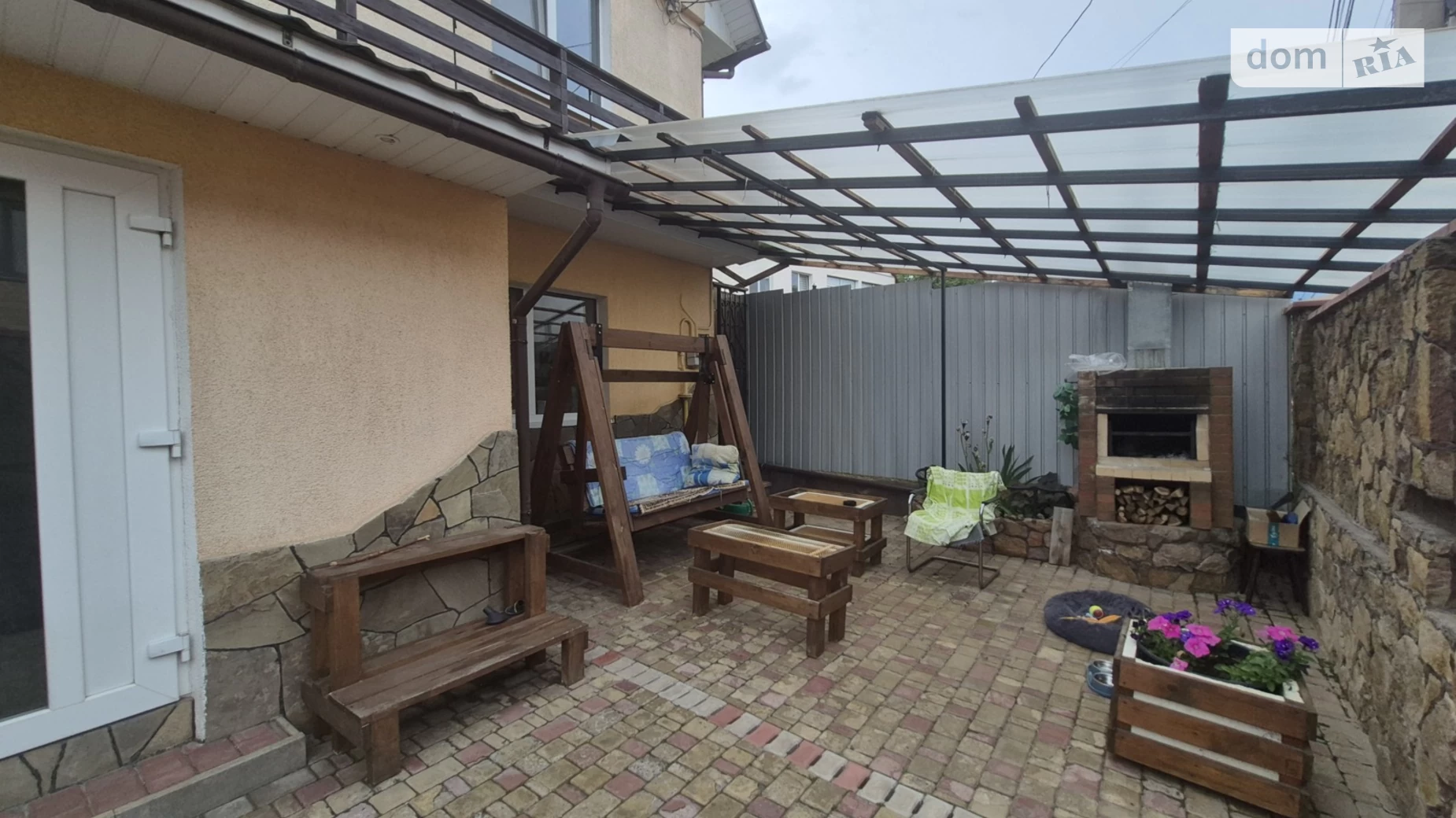 Продается дом на 2 этажа 138 кв. м с бассейном, цена: 135000 $ - фото 2