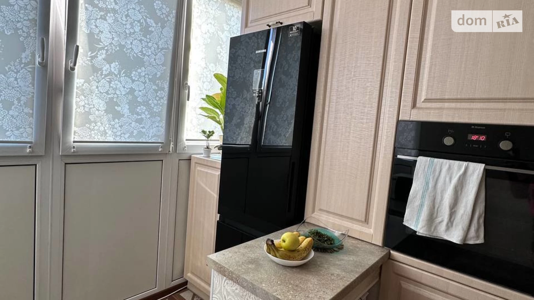 Продается 1-комнатная квартира 36 кв. м в Одессе, ул. Академика Сахарова, 50 - фото 2