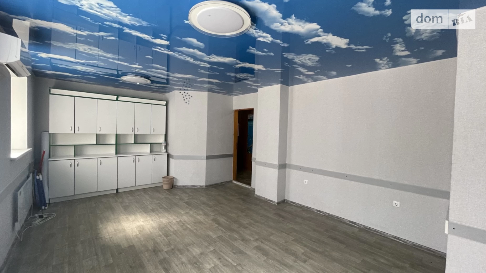 Продается помещения свободного назначения 117 кв. м в 9-этажном здании, цена: 110000 $ - фото 2