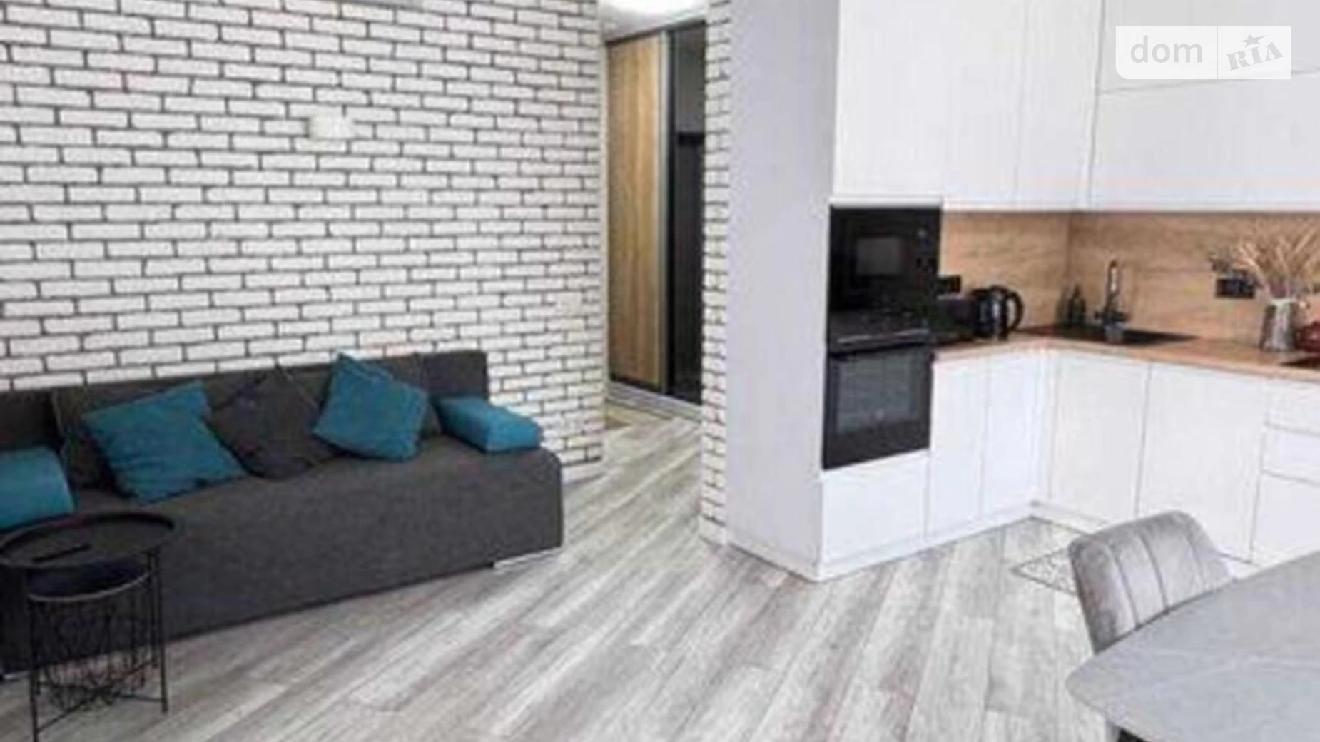 Продается 1-комнатная квартира 45 кв. м в Киеве, ул. Драгоманова, 10 - фото 2