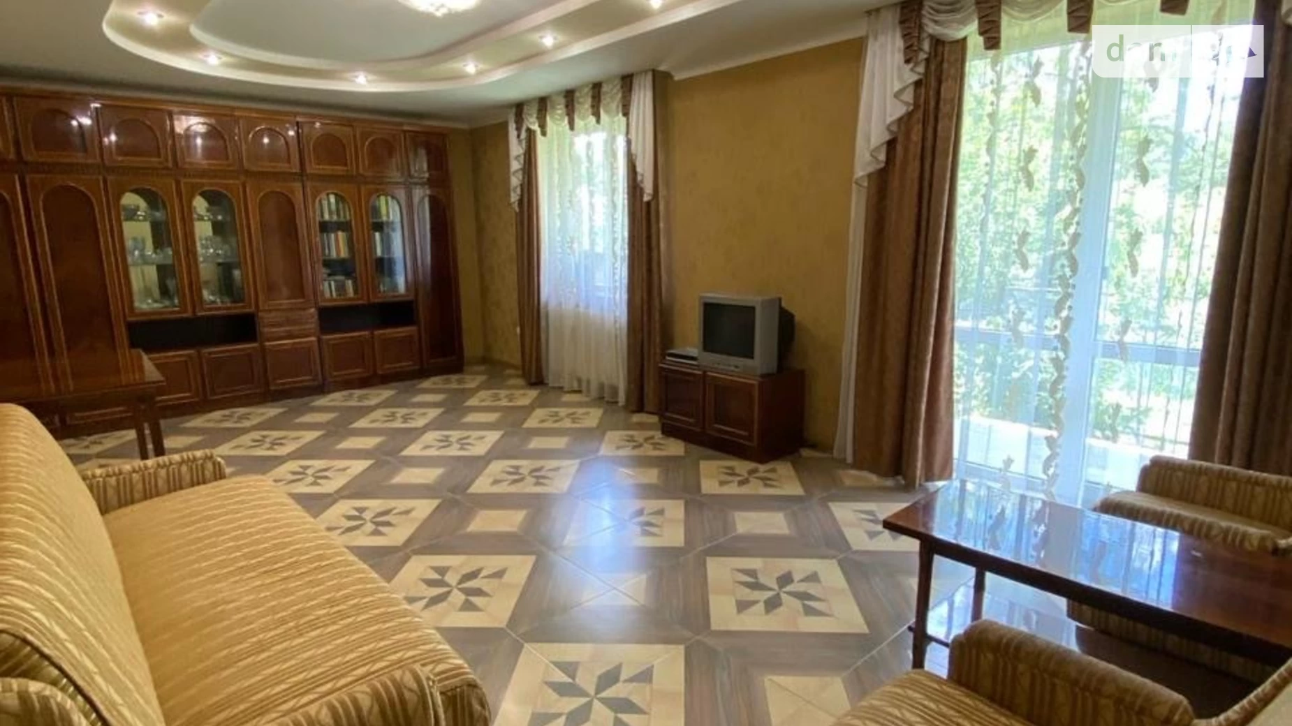 Продается дом на 2 этажа 209 кв. м с садом, цена: 230000 $ - фото 3