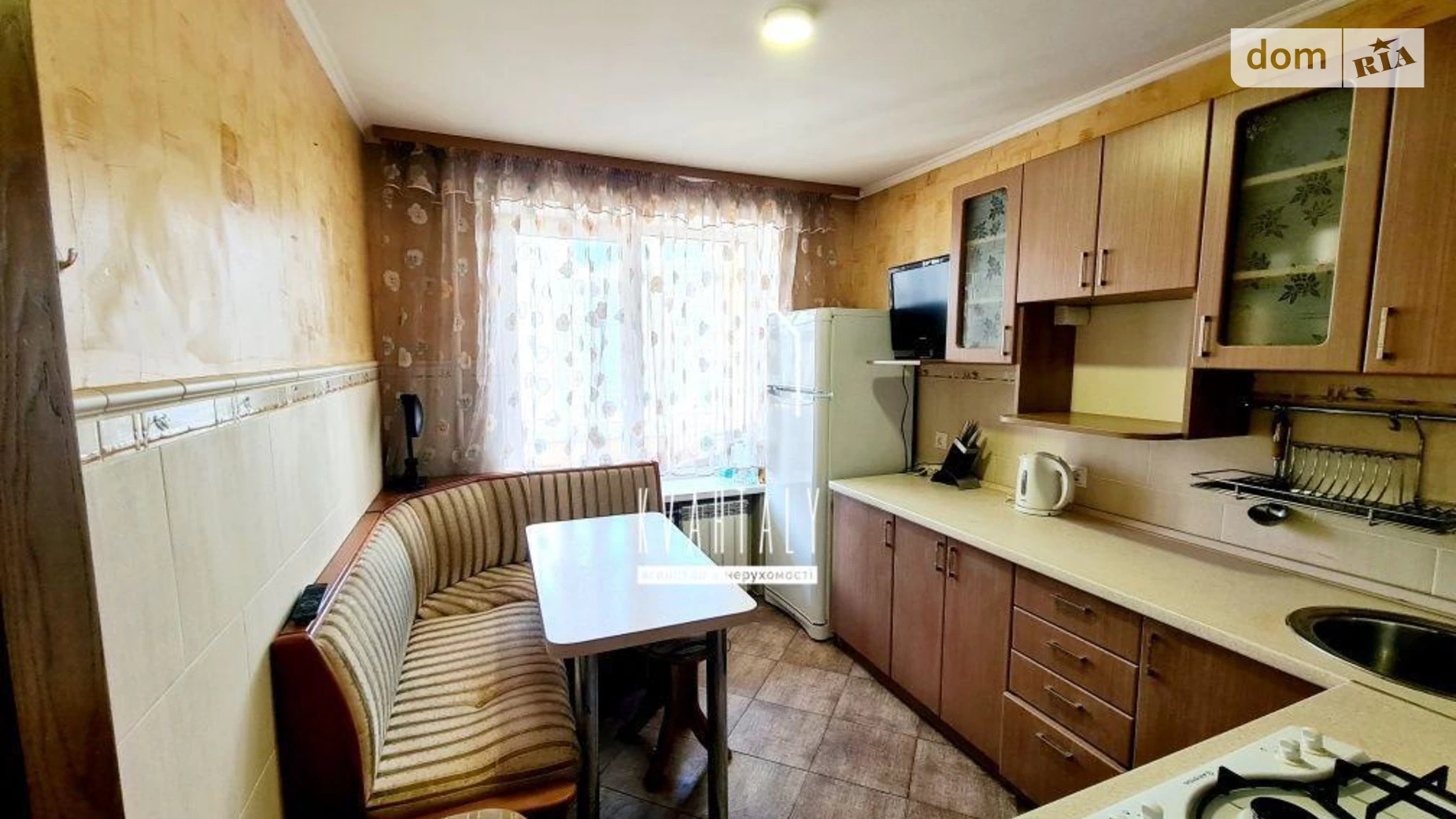 Продается 1-комнатная квартира 40 кв. м в Киеве, ул. Ованеса Туманяна, 8 - фото 3