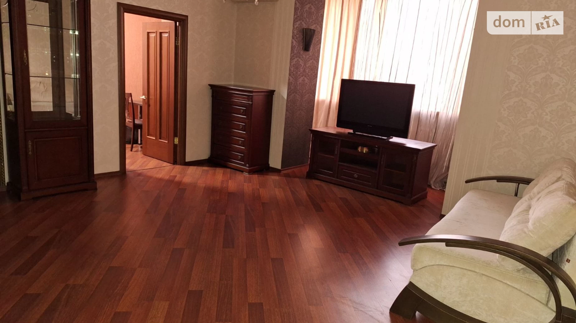 Продается 2-комнатная квартира 75 кв. м в Одессе, Фонтанская дор., 49/1 - фото 2