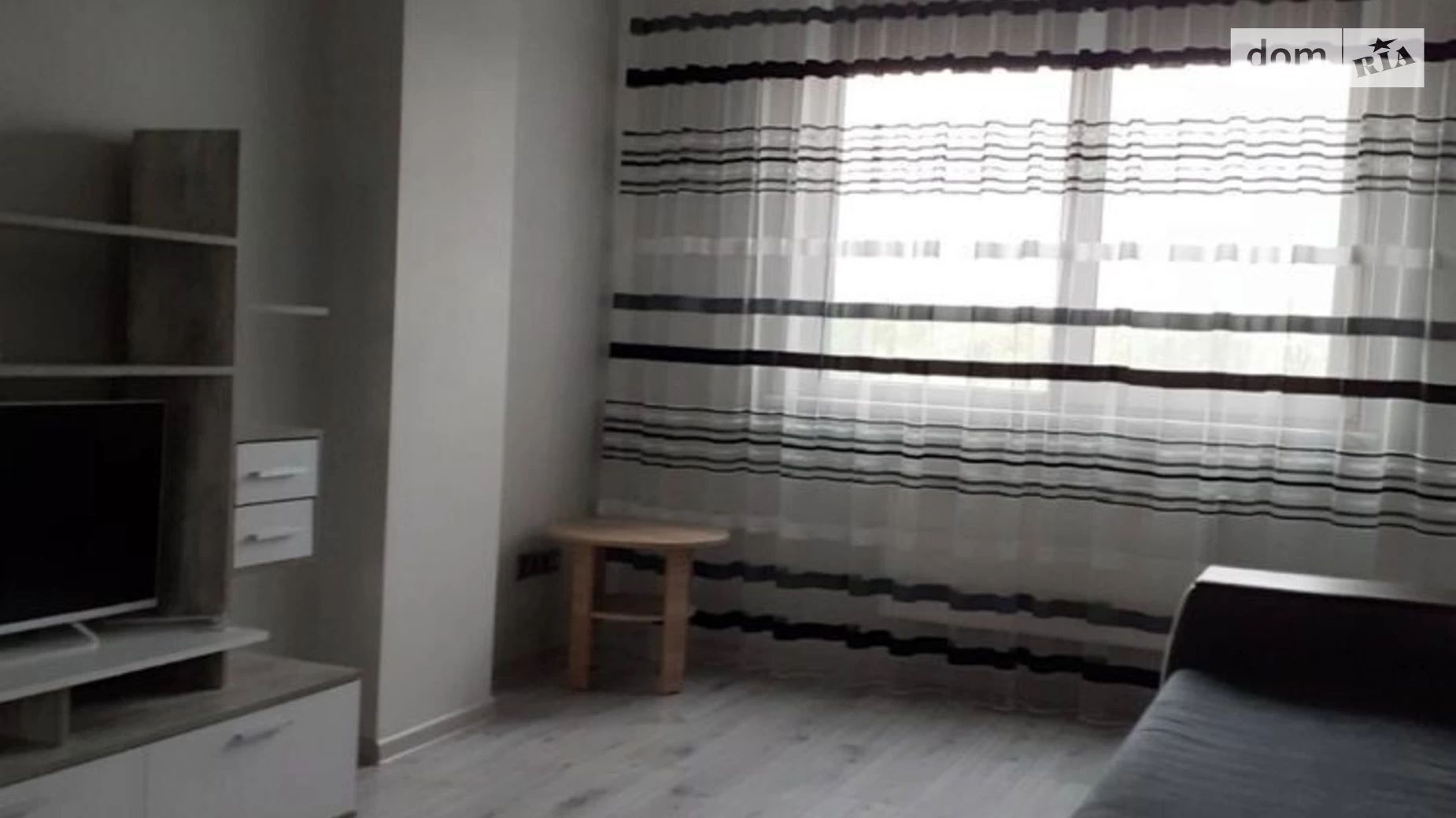 Продается 1-комнатная квартира 42 кв. м в Ровно, ул. Степана Бандеры - фото 4