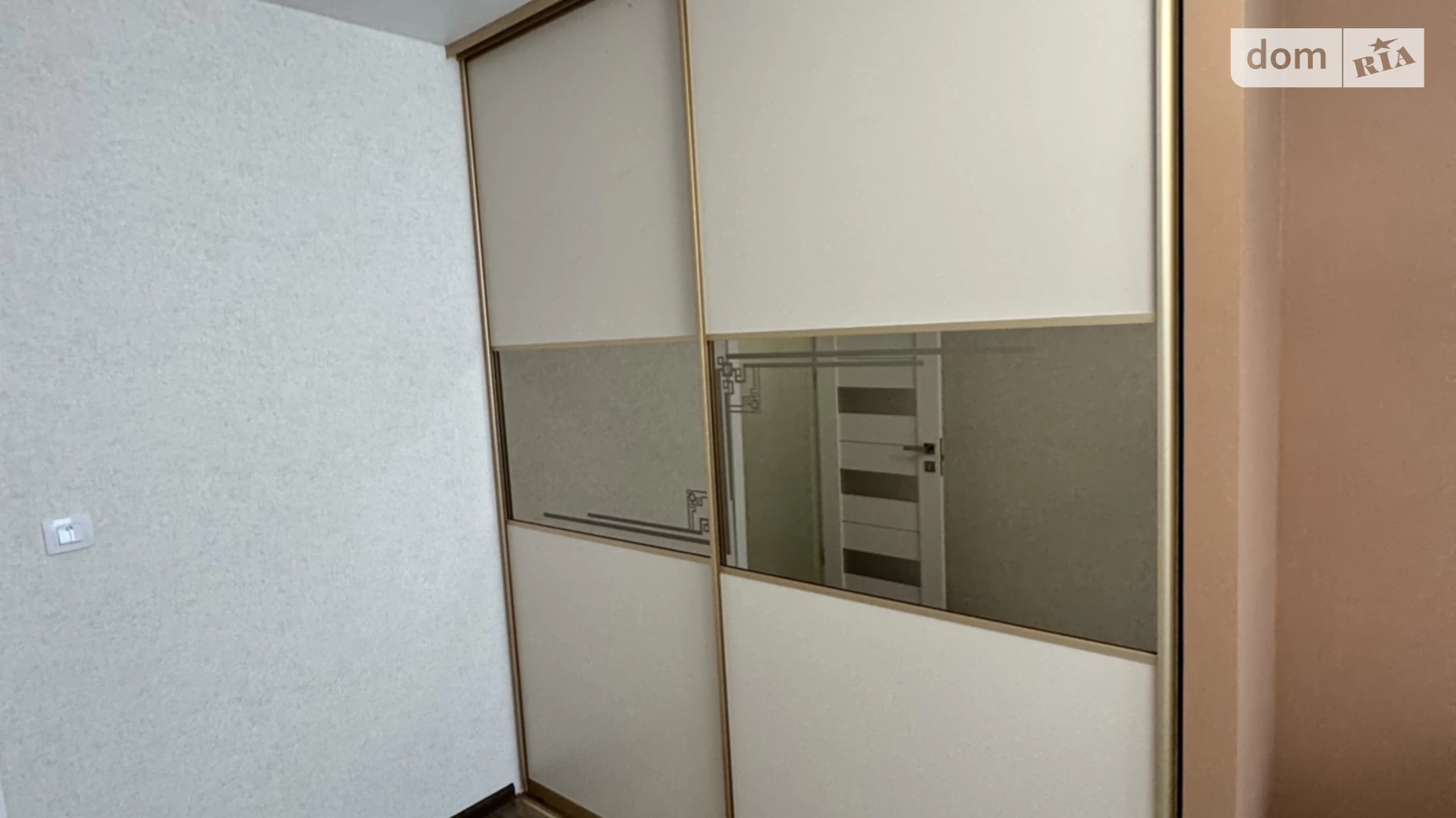 Продается 1-комнатная квартира 40.7 кв. м в Ивано-Франковске, ул. Высочана Семена, 18 - фото 3