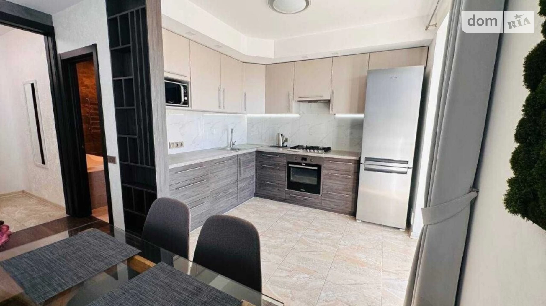 Продается 2-комнатная квартира 67 кв. м в Днепре, ул. Высоковольтная - фото 3