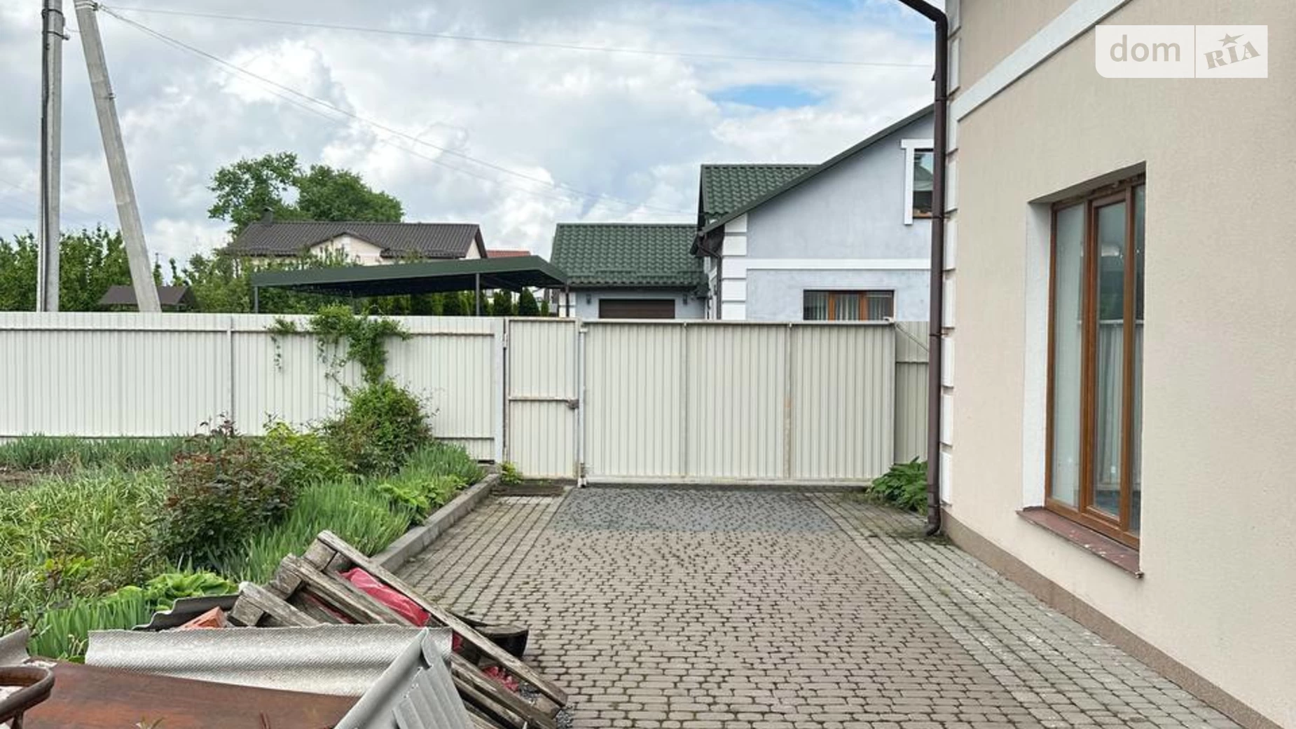 Продается дом на 2 этажа 295 кв. м с мансардой, цена: 180000 $ - фото 2