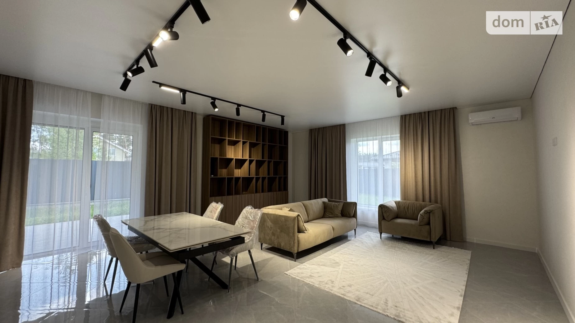 Продается одноэтажный дом 140 кв. м с гаражом, цена: 240000 $ - фото 2