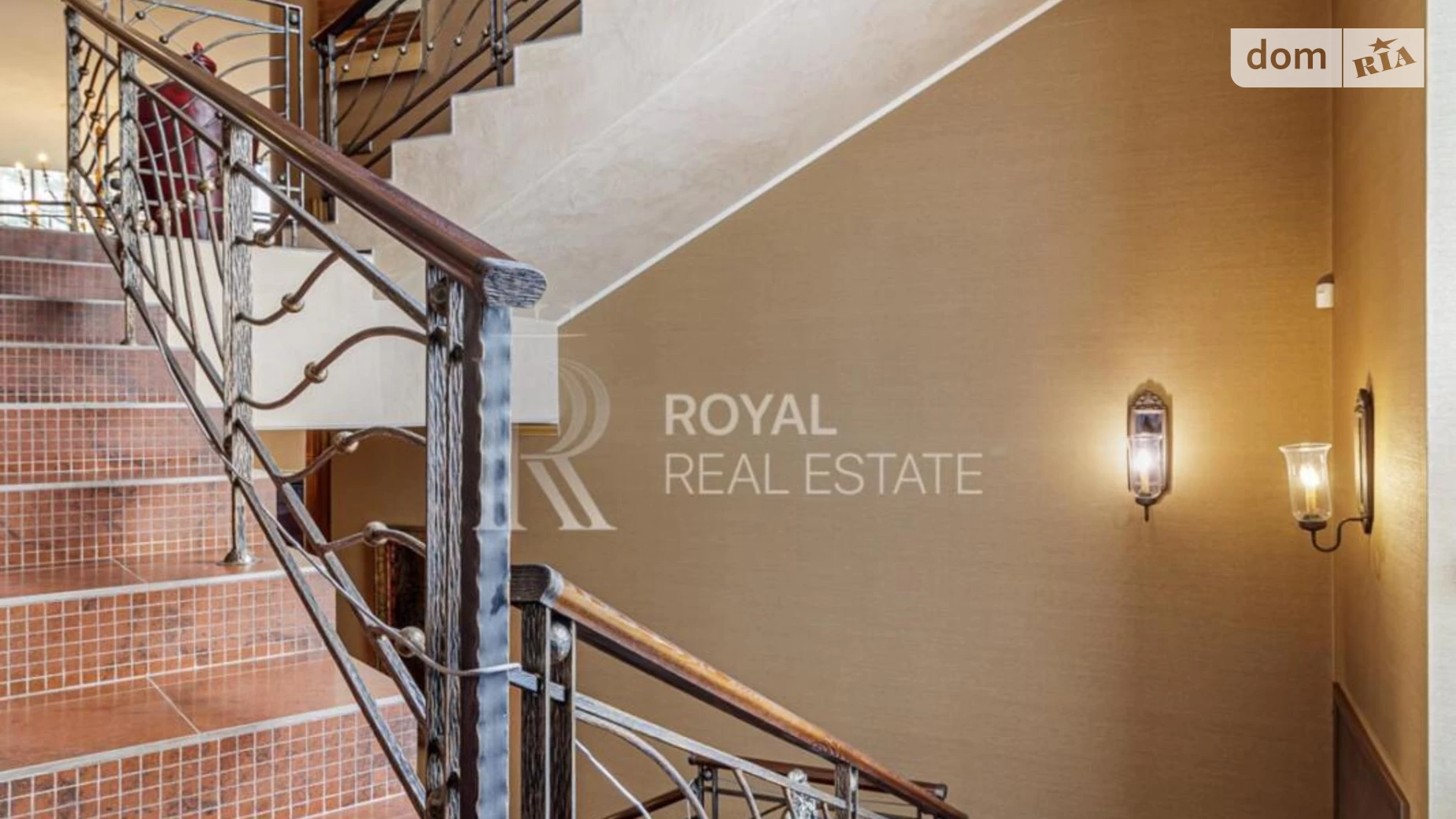 Продается дом на 3 этажа 881 кв. м с беседкой, цена: 2700000 $ - фото 3