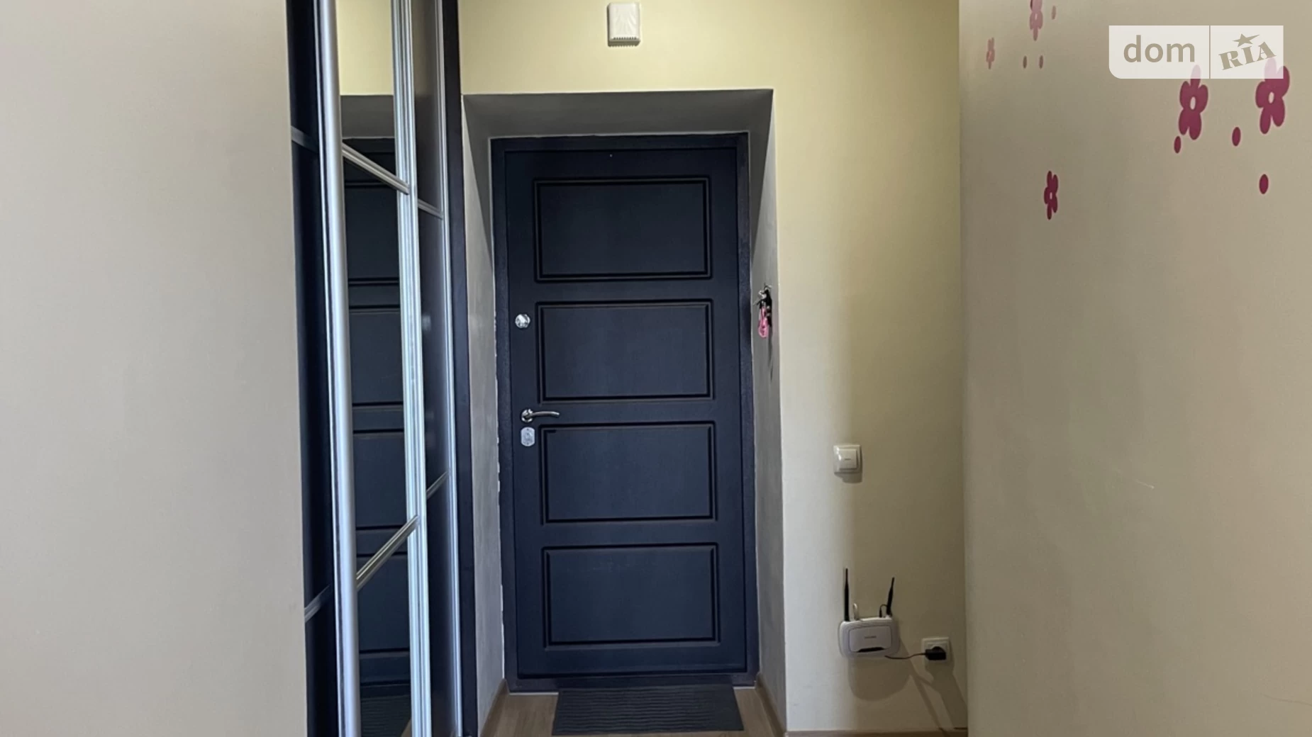 Продается 1-комнатная квартира 43 кв. м в Чайках, ул. Валерия Лобановского, 24 - фото 2