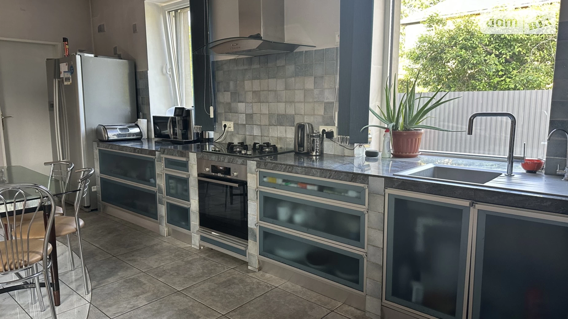 Продается дом на 2 этажа 372.3 кв. м с гаражом, цена: 210000 $ - фото 5