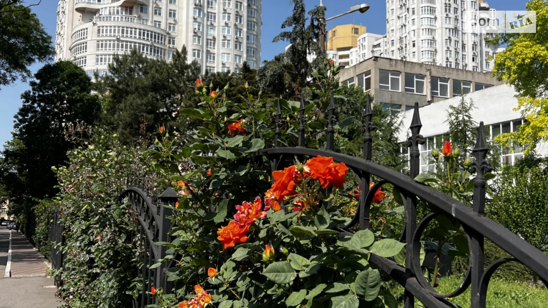 Продается 3-комнатная квартира 113.2 кв. м в Одессе, бул. Французский - фото 2