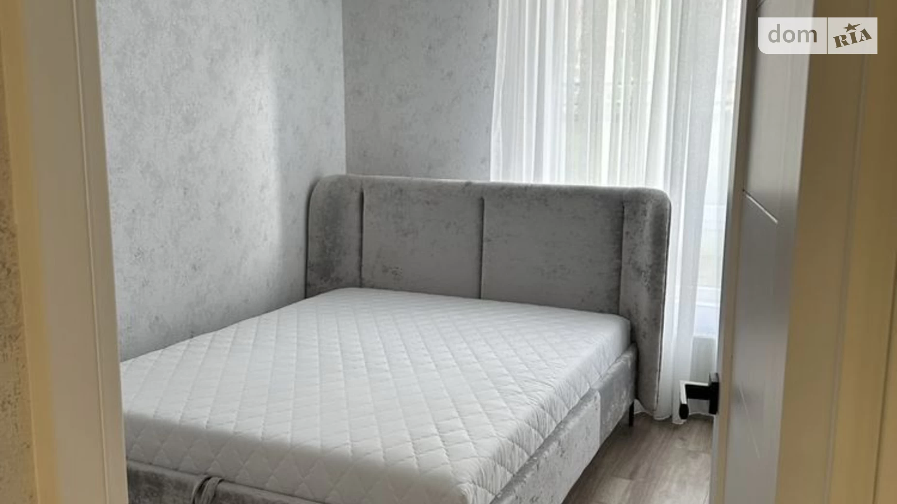 Продается 1-комнатная квартира 55 кв. м в Днепре, ул. Космическая, 5 - фото 2