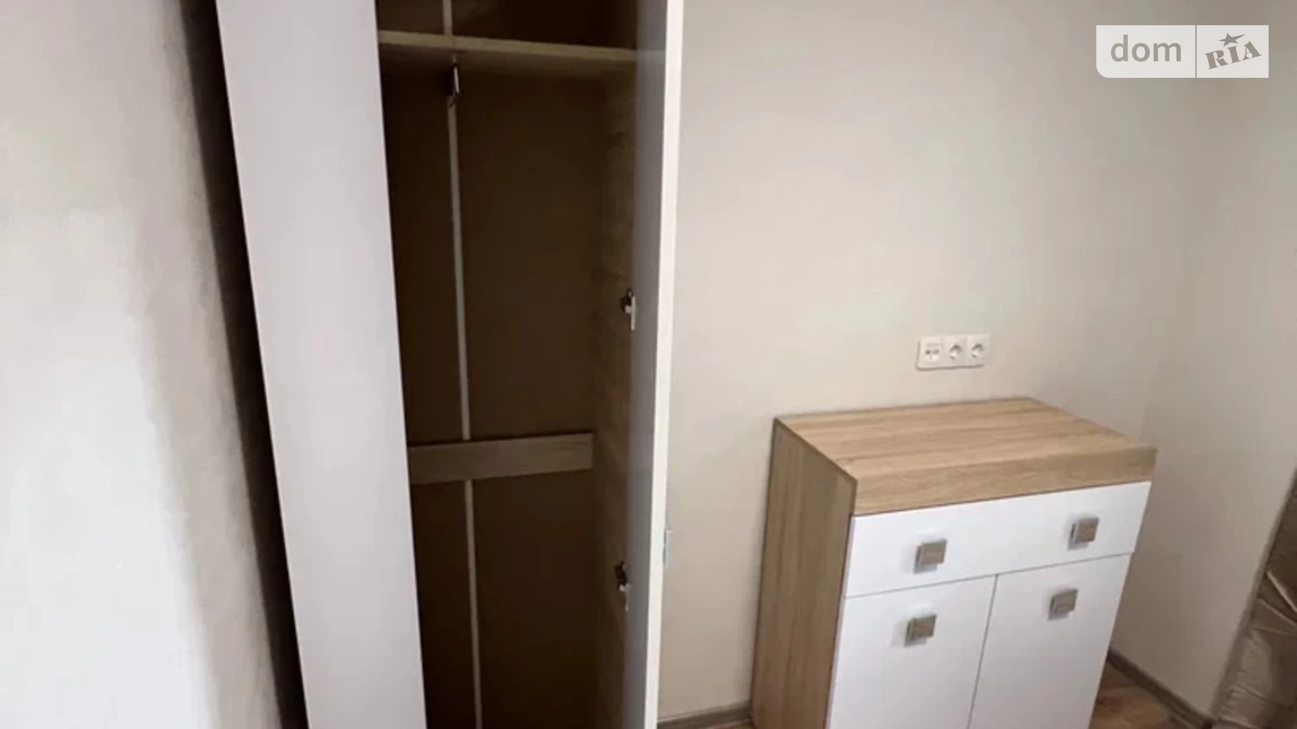 Продается 1-комнатная квартира 32 кв. м в Киеве, ул. Энтузиастов, 11/1 - фото 2