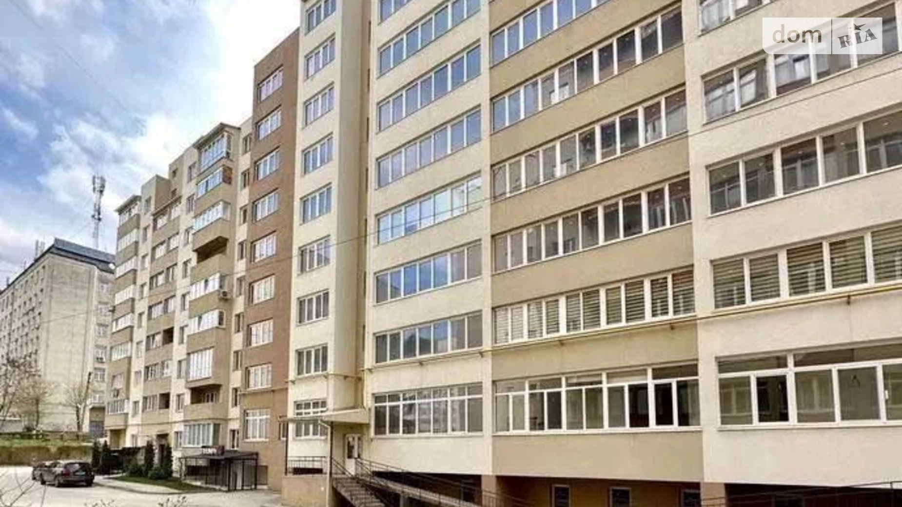 Продается 2-комнатная квартира 93.2 кв. м в Черновцах, просп. Независимости, 116А - фото 2