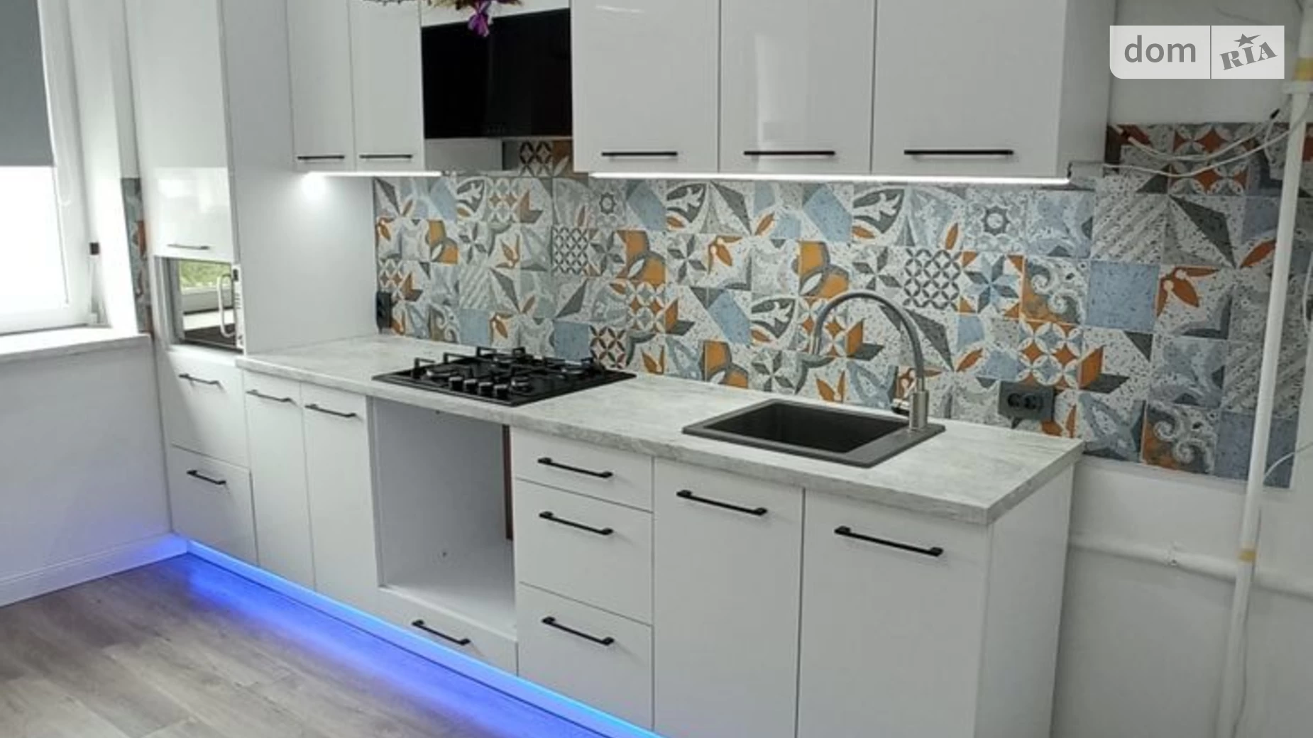 Продається 1-кімнатна квартира 45 кв. м у Винниках, вул. Винна Гора, 5 - фото 2