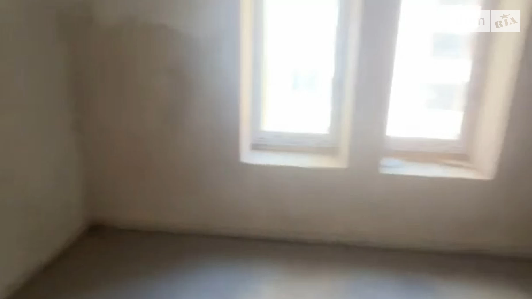 Продається 2-кімнатна квартира 70 кв. м у Бучі, вул. Амосова, 4 - фото 3