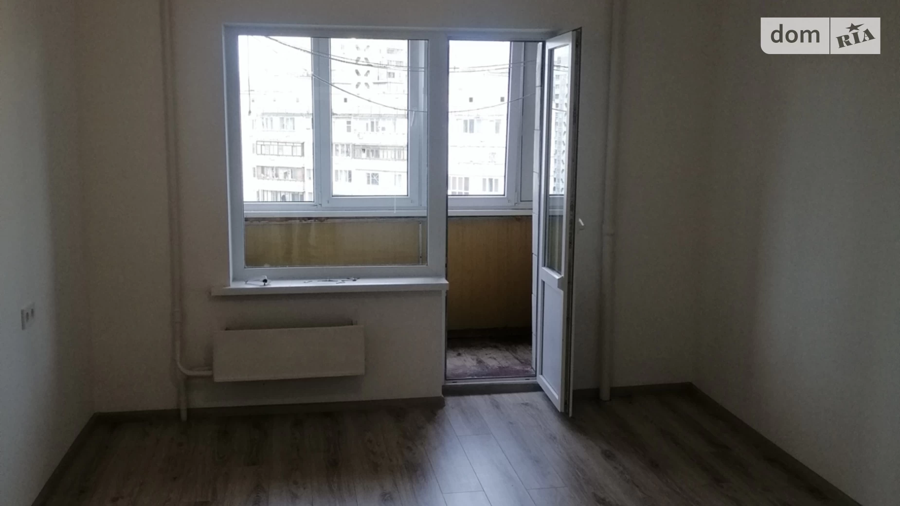 Продается 1-комнатная квартира 38.7 кв. м в Киеве, ул. Радунская, 38 - фото 2