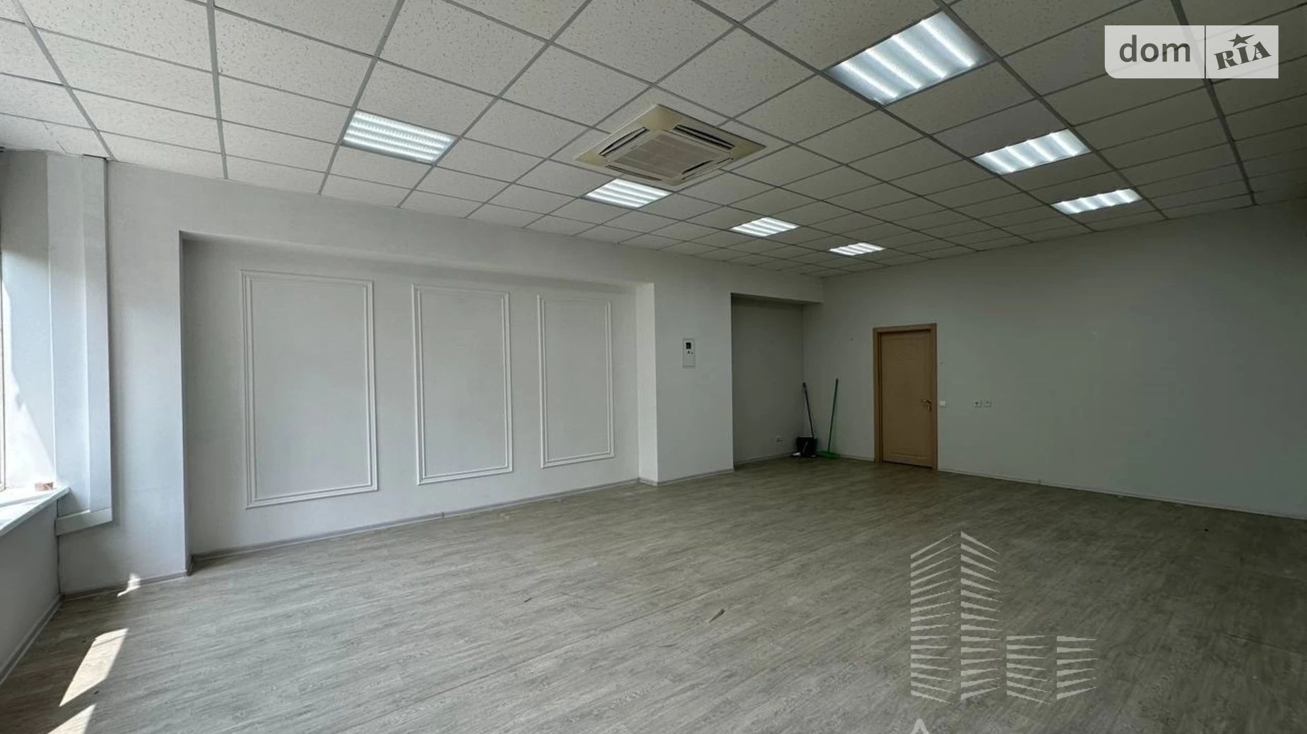 Сдается в аренду офис 50 кв. м в бизнес-центре, цена: 10000 грн - фото 3